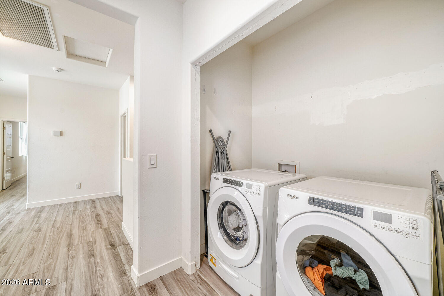 3218 W GLENDALE Avenue 24