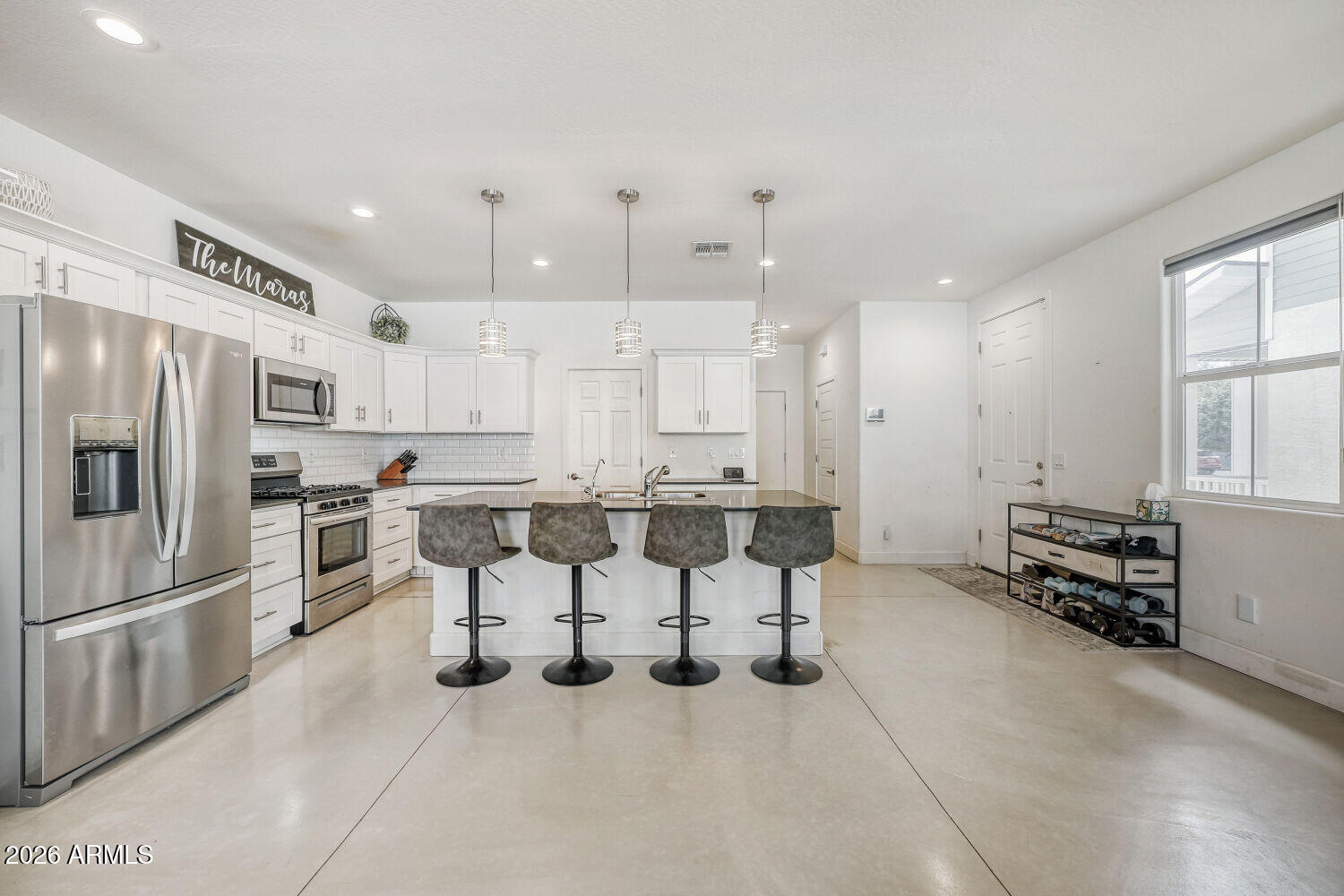 3218 W GLENDALE Avenue 24