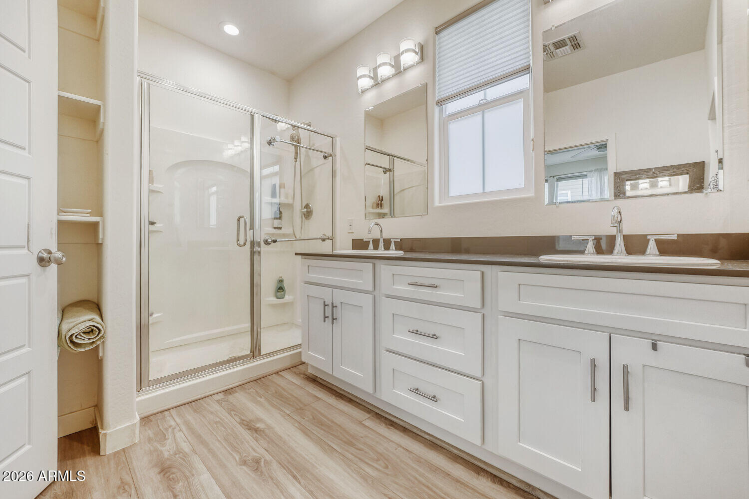 3218 W GLENDALE Avenue 24