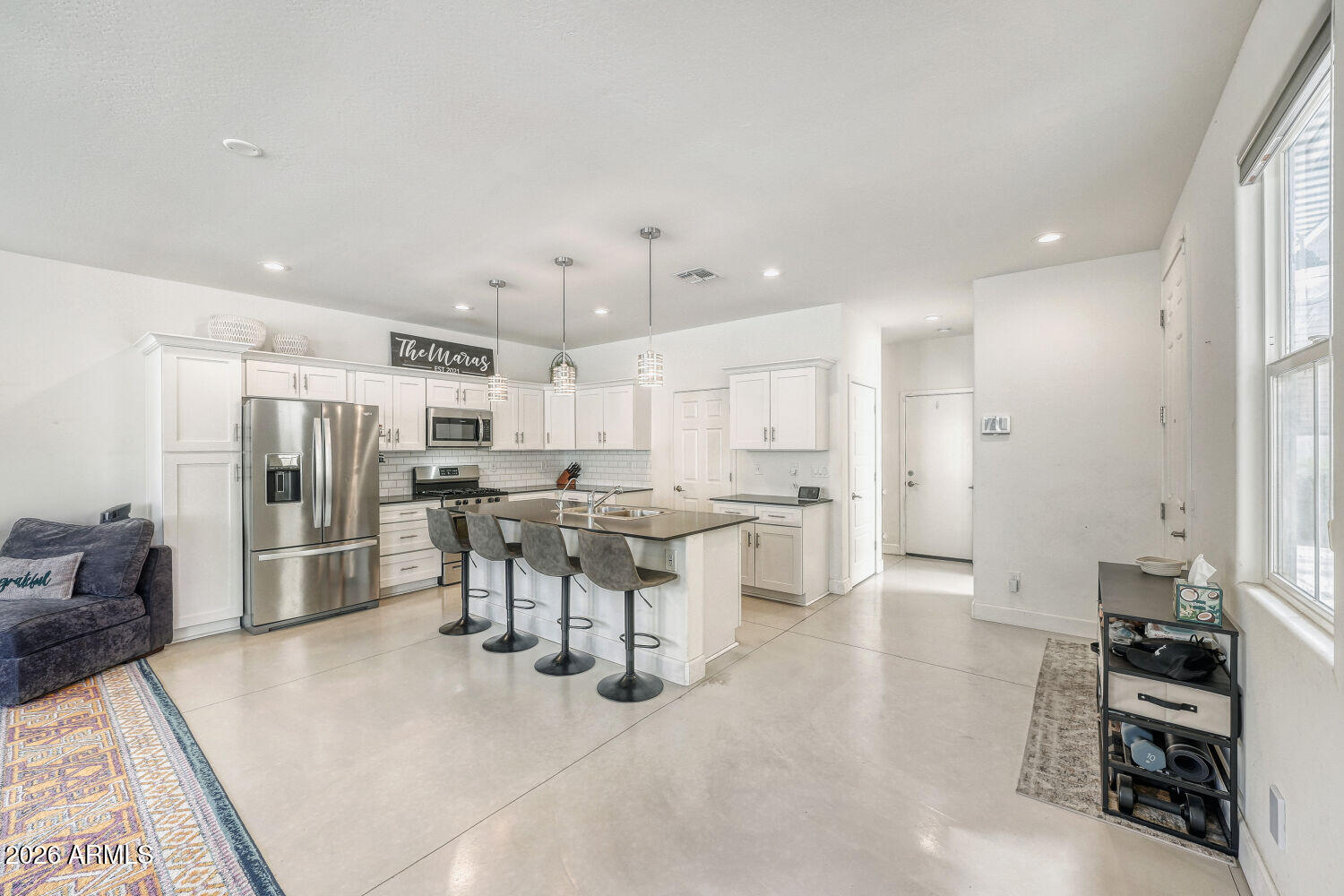 3218 W GLENDALE Avenue 24