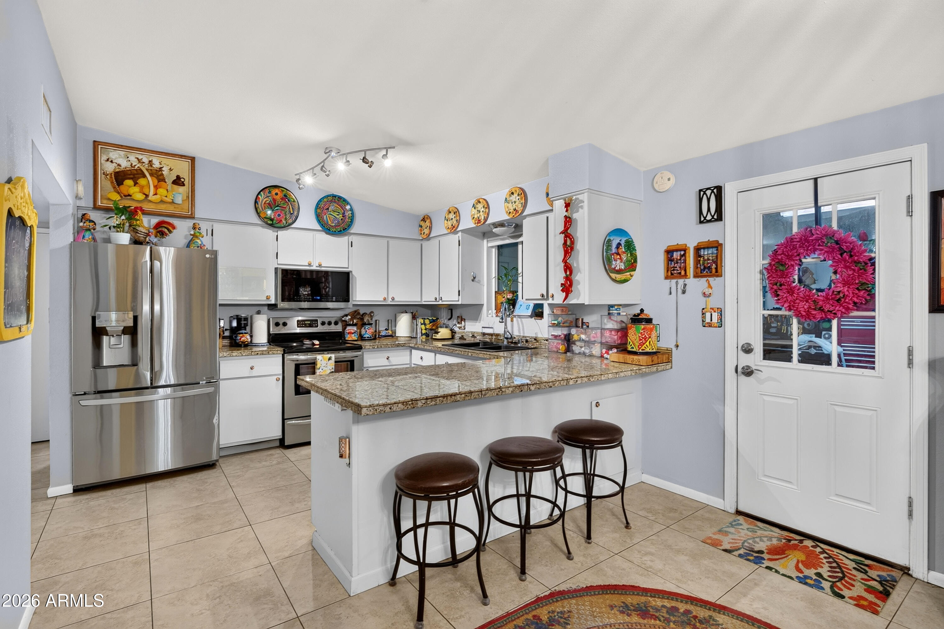13817 N 10TH Place