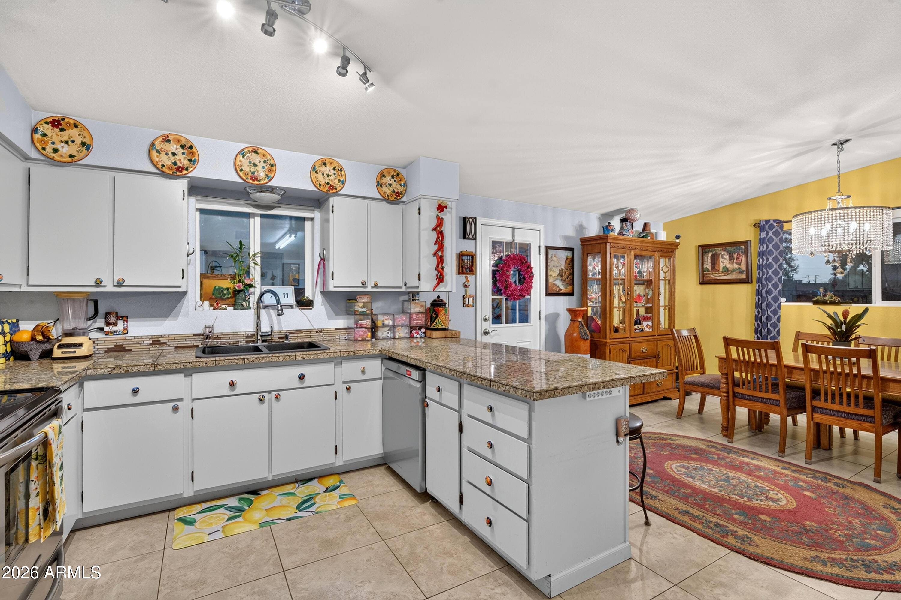 13817 N 10TH Place