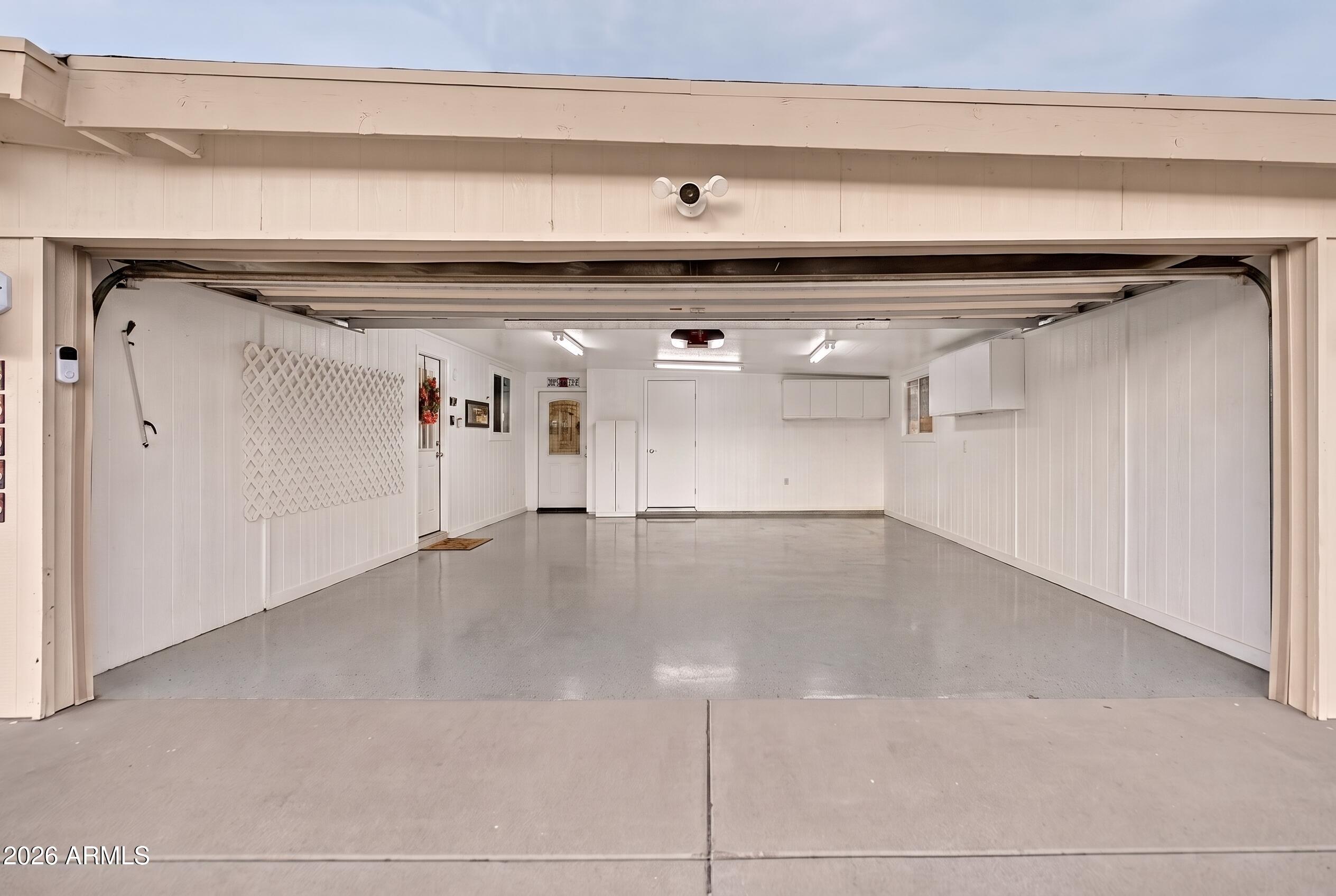 13817 N 10TH Place