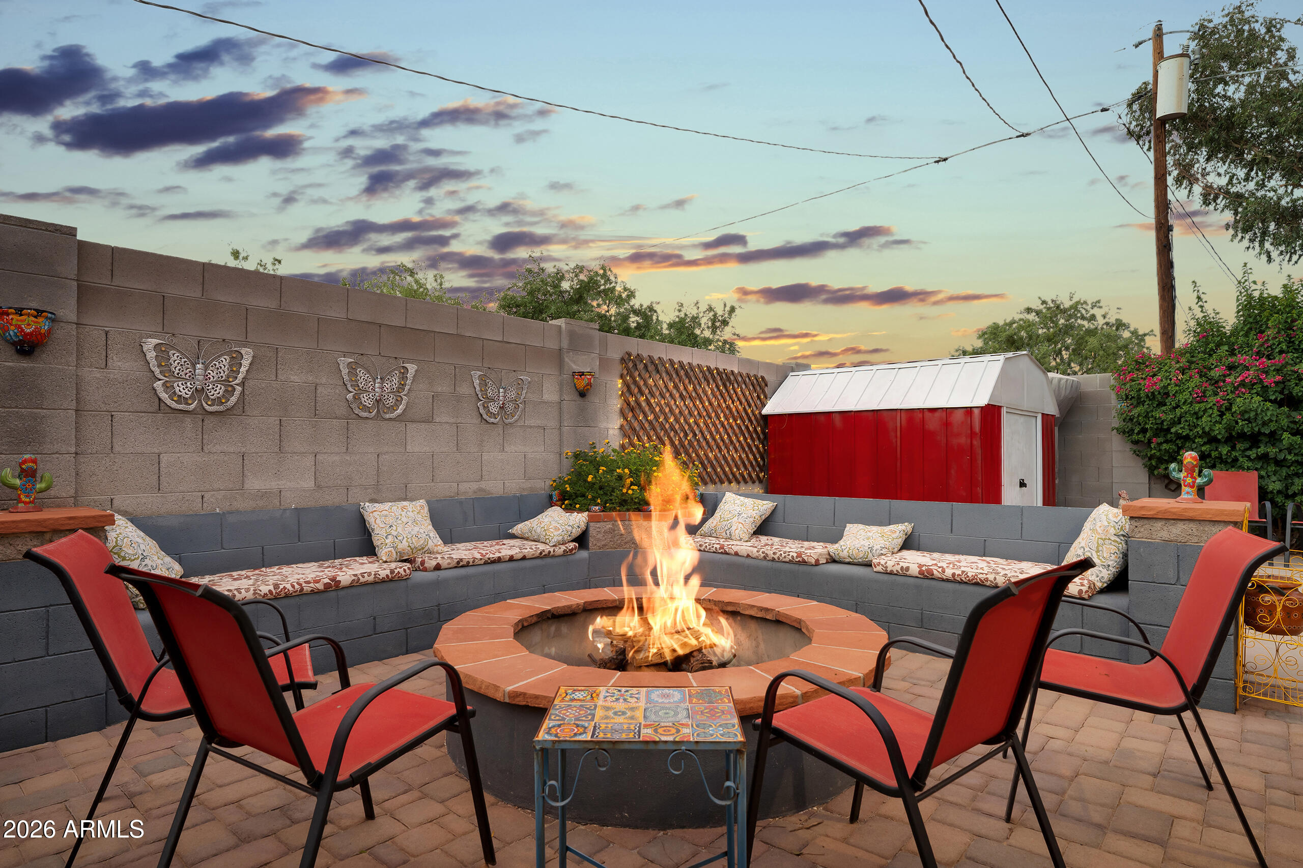 13817 N 10TH Place