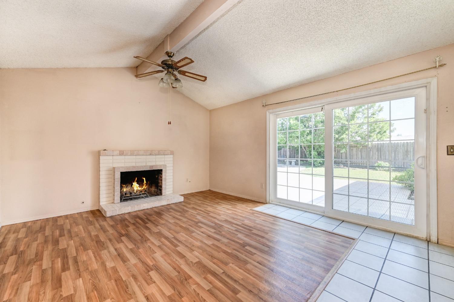 9447 Fire King Court