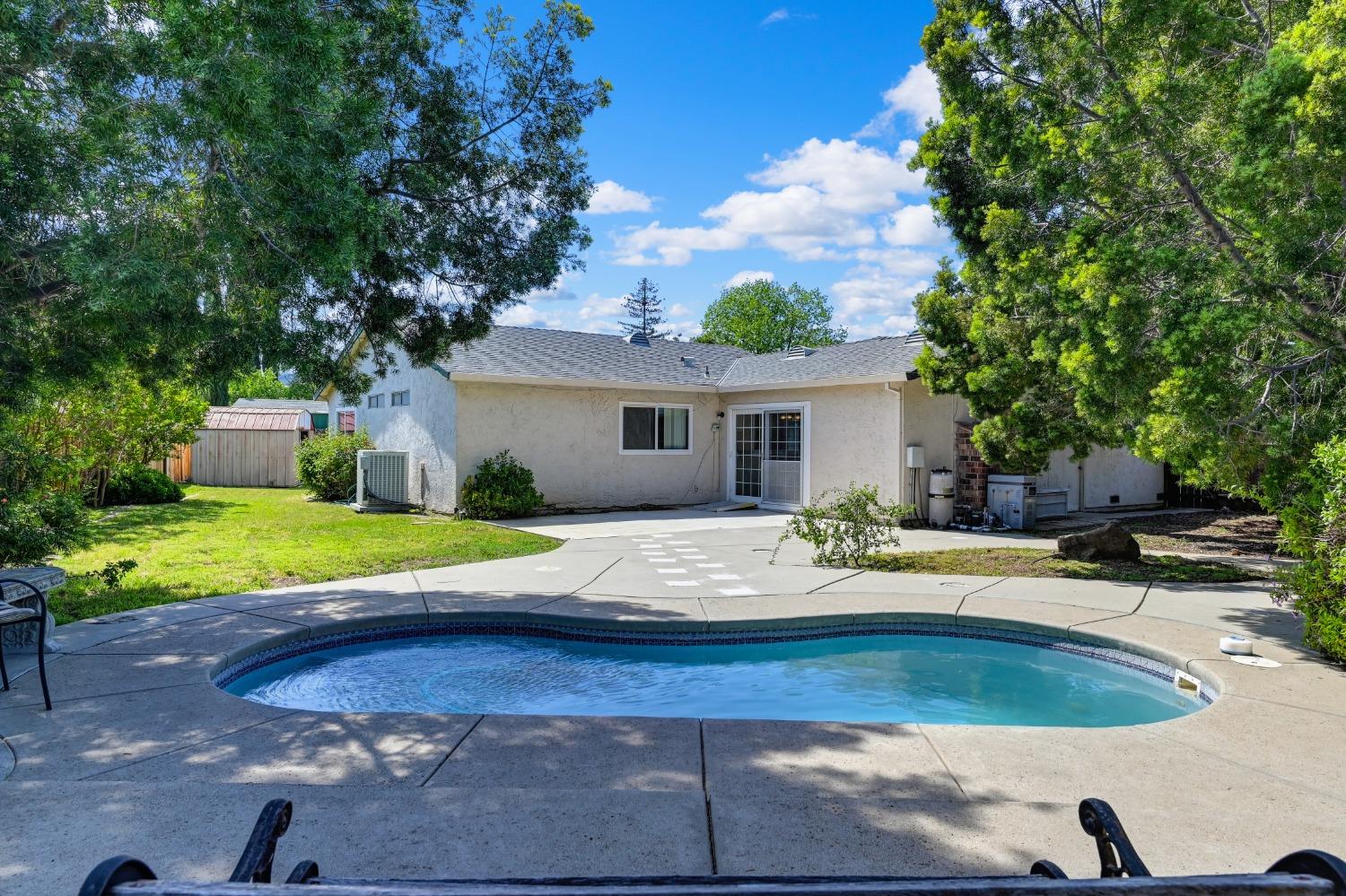 9447 Fire King Court