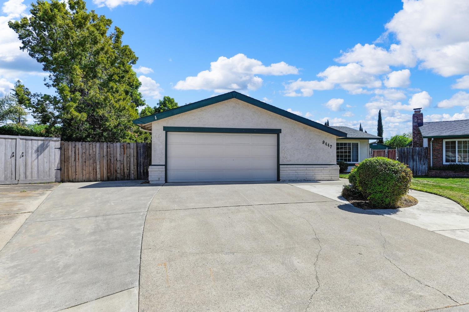 9447 Fire King Court