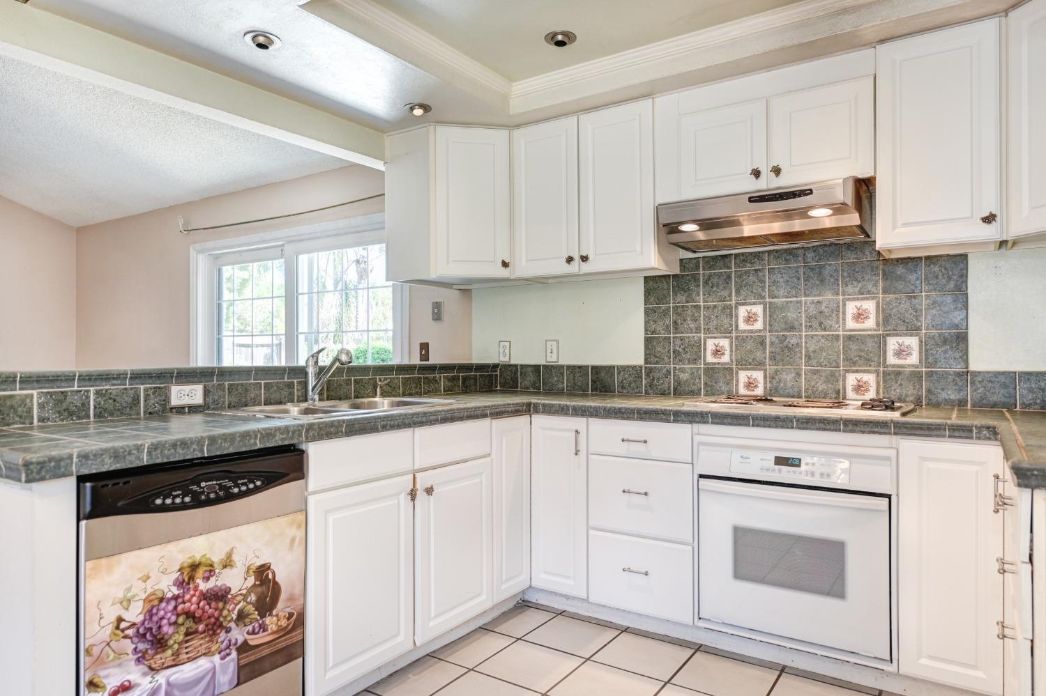 9447 Fire King Court