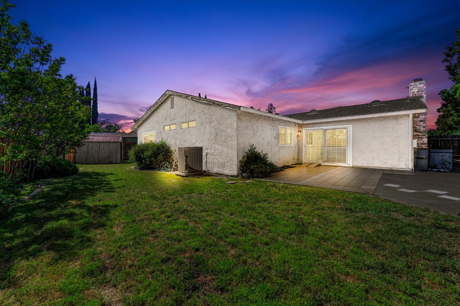 9447 Fire King Court