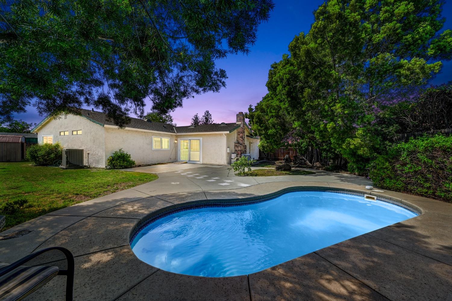 9447 Fire King Court