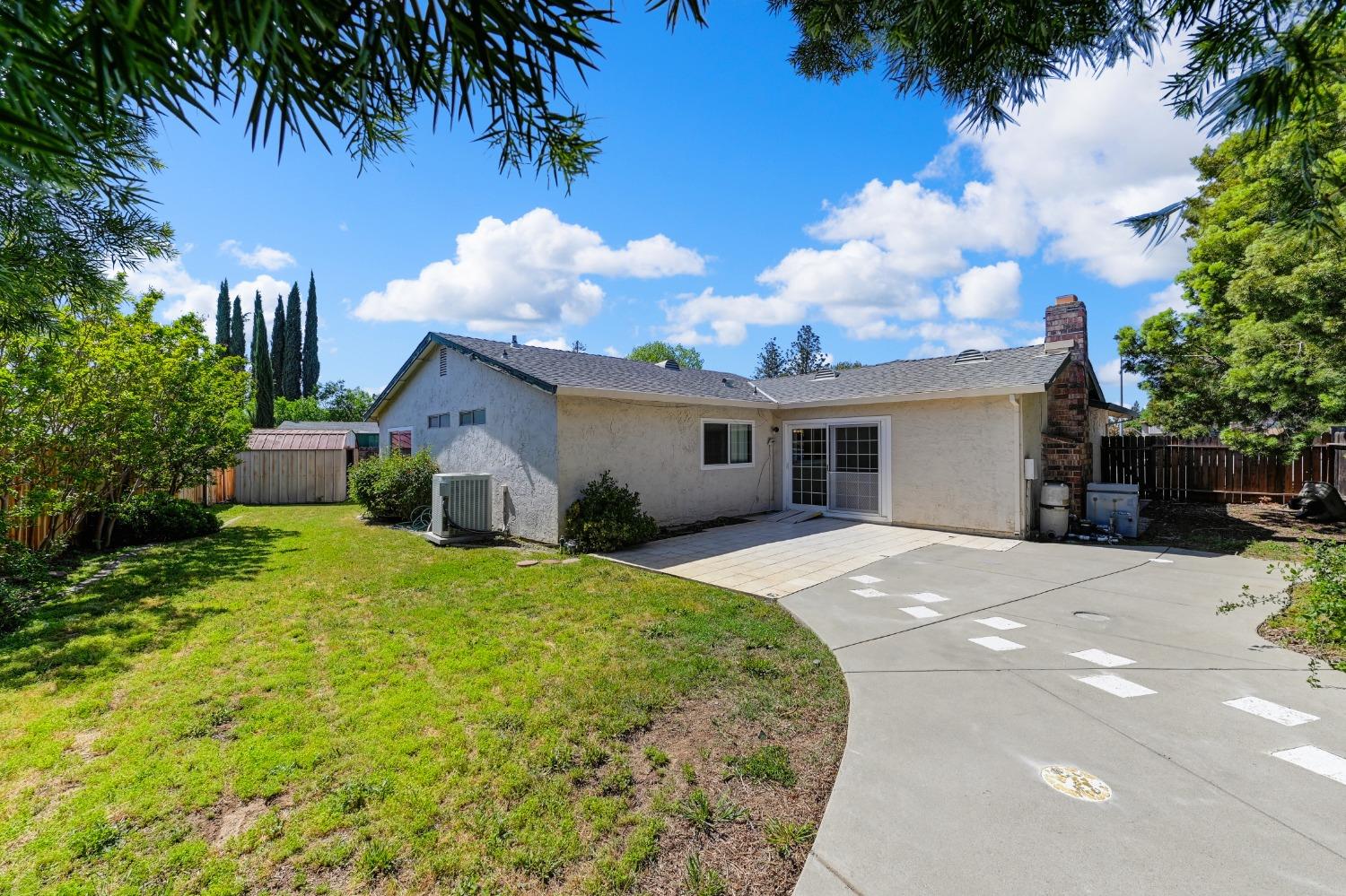 9447 Fire King Court