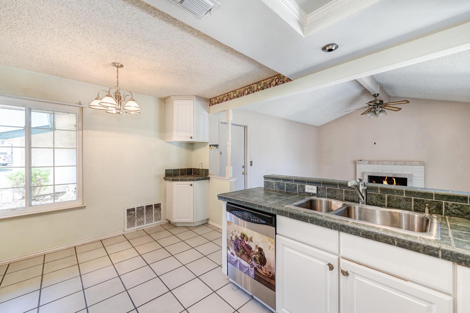 9447 Fire King Court