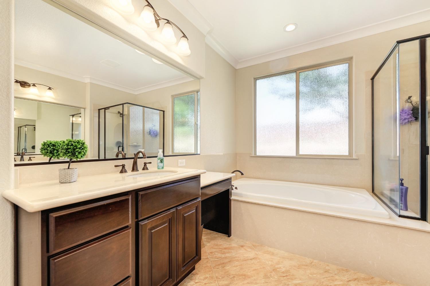 12433 Kibbie Lake Way