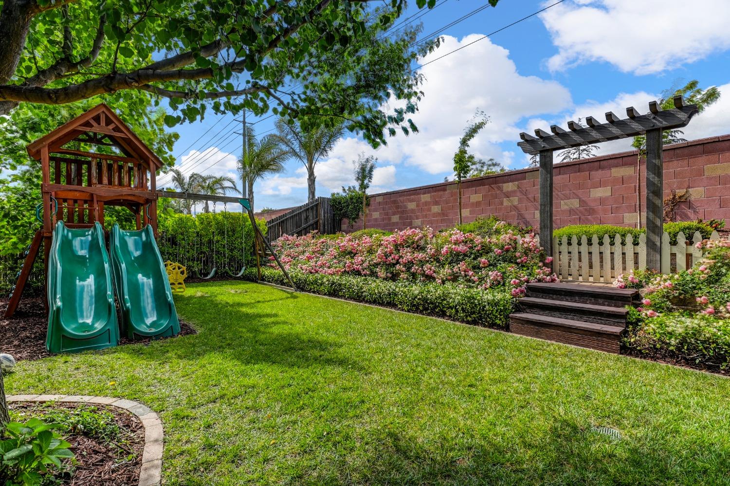 12433 Kibbie Lake Way