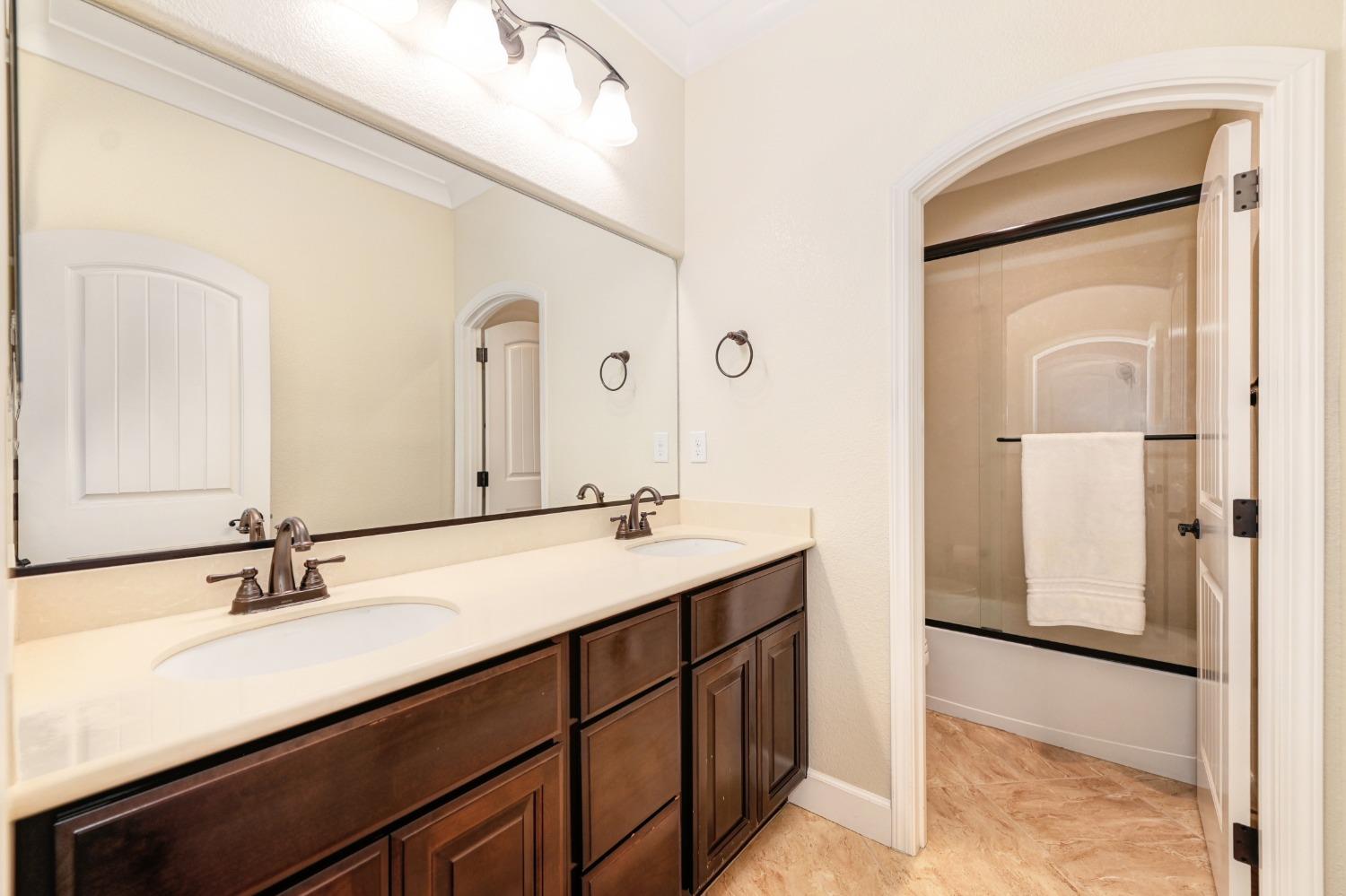 12433 Kibbie Lake Way