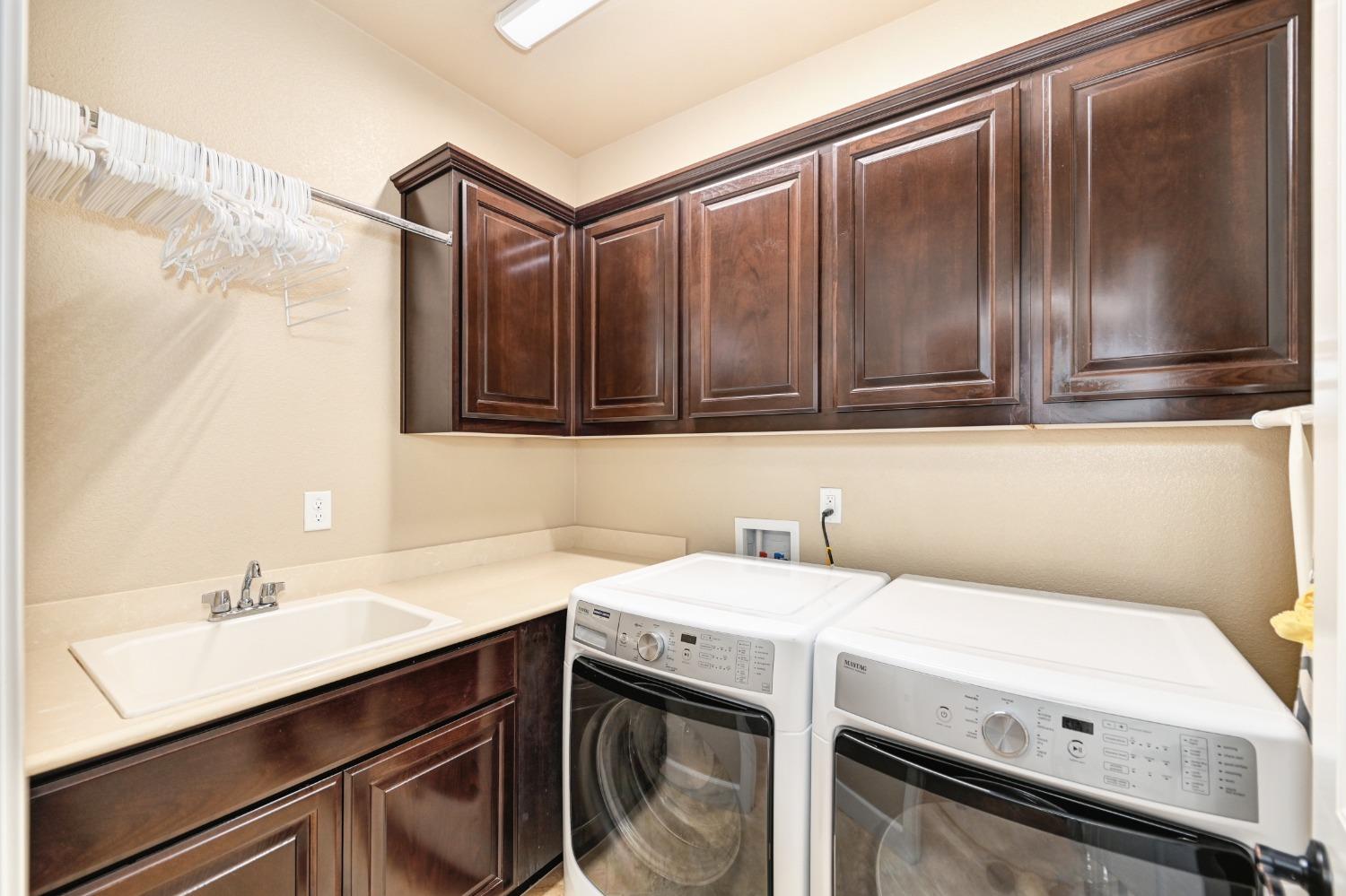 12433 Kibbie Lake Way