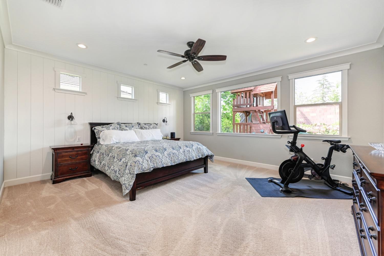 12433 Kibbie Lake Way