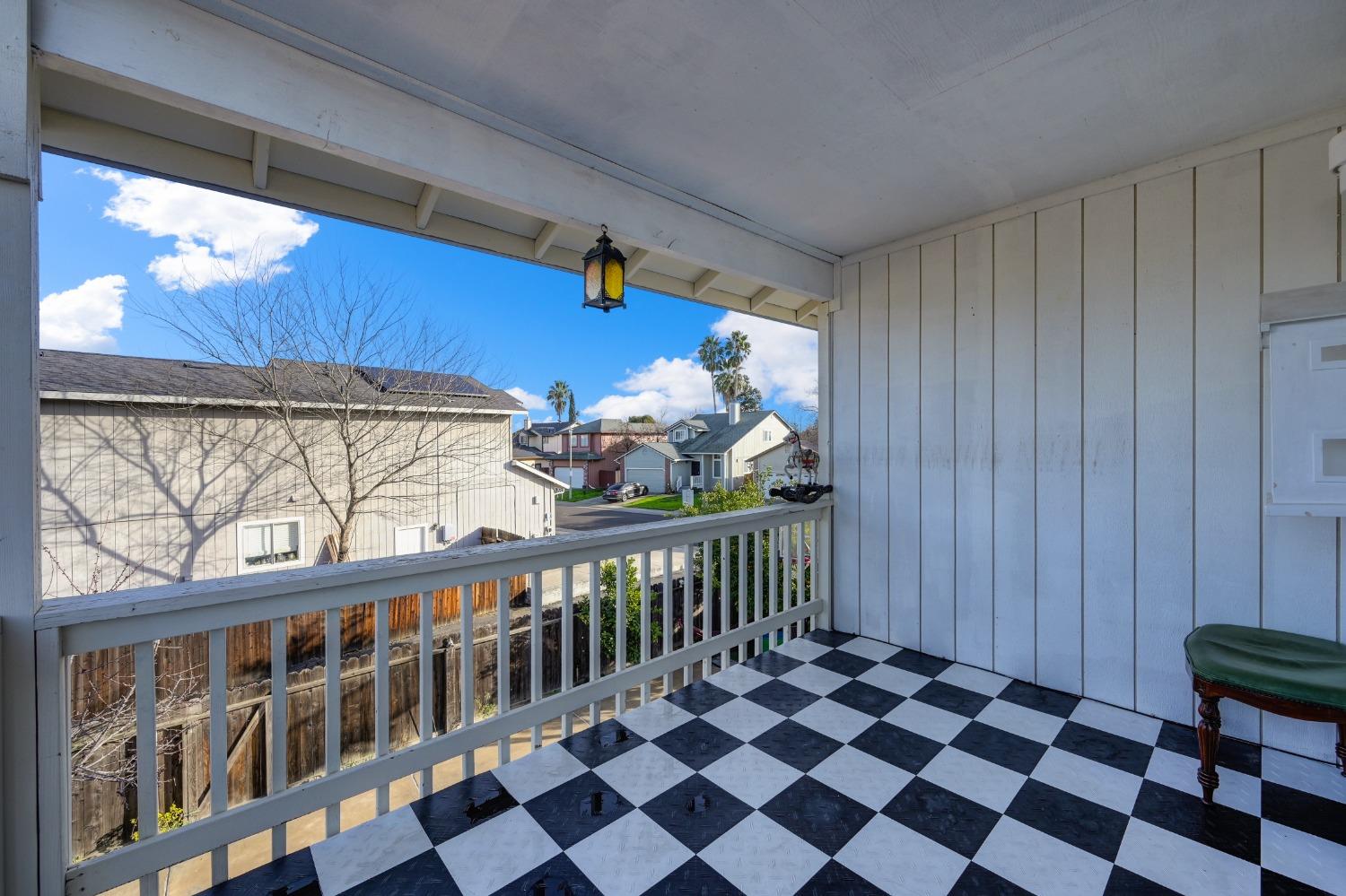 136 Creekside Circle