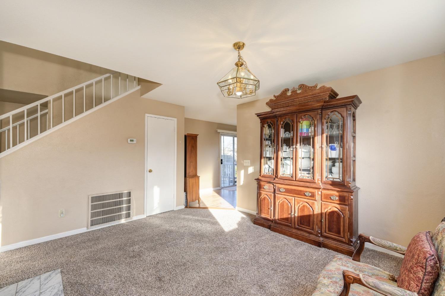 136 Creekside Circle