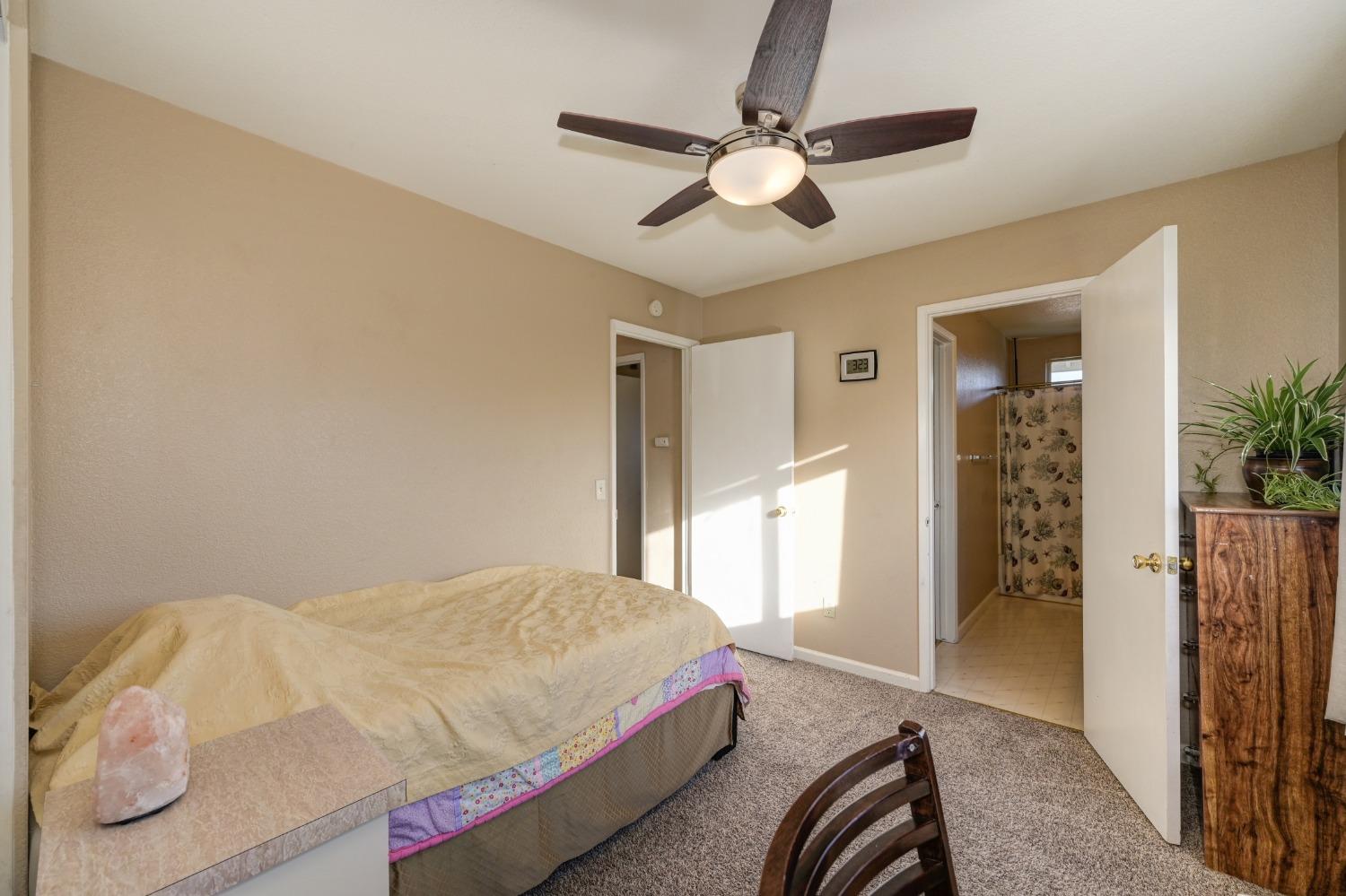 136 Creekside Circle