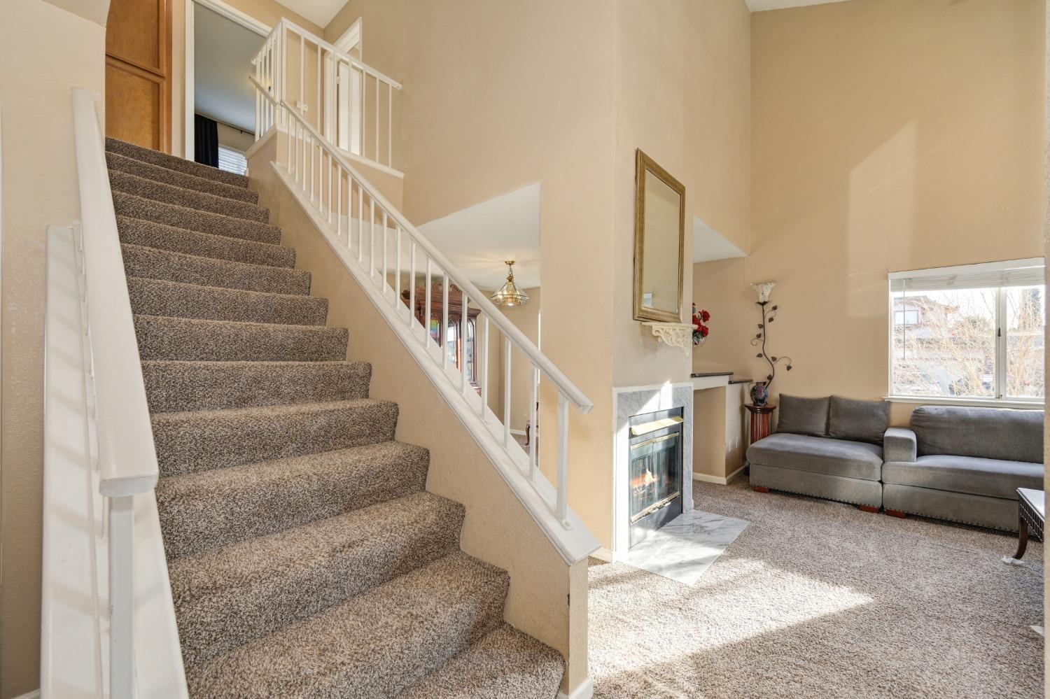 136 Creekside Circle
