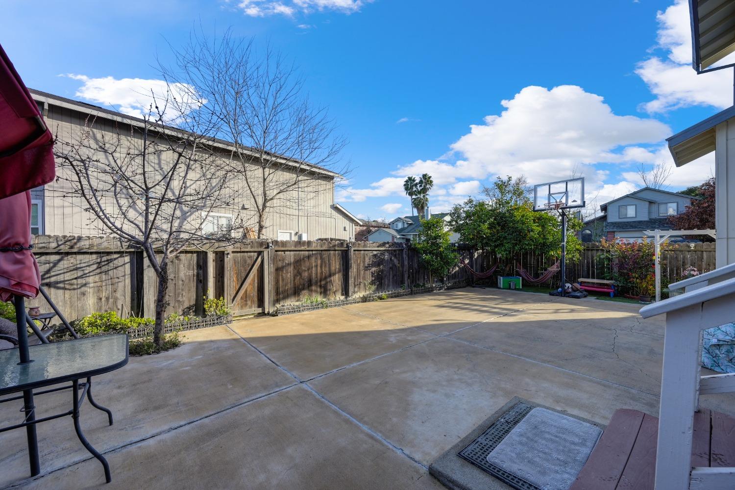 136 Creekside Circle