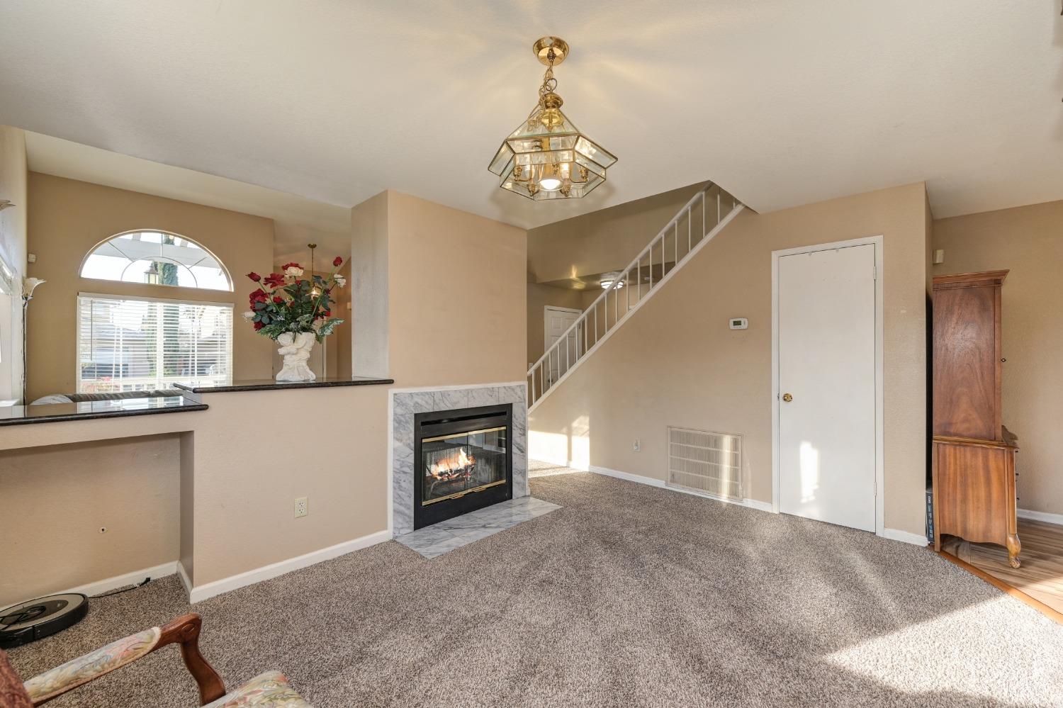 136 Creekside Circle