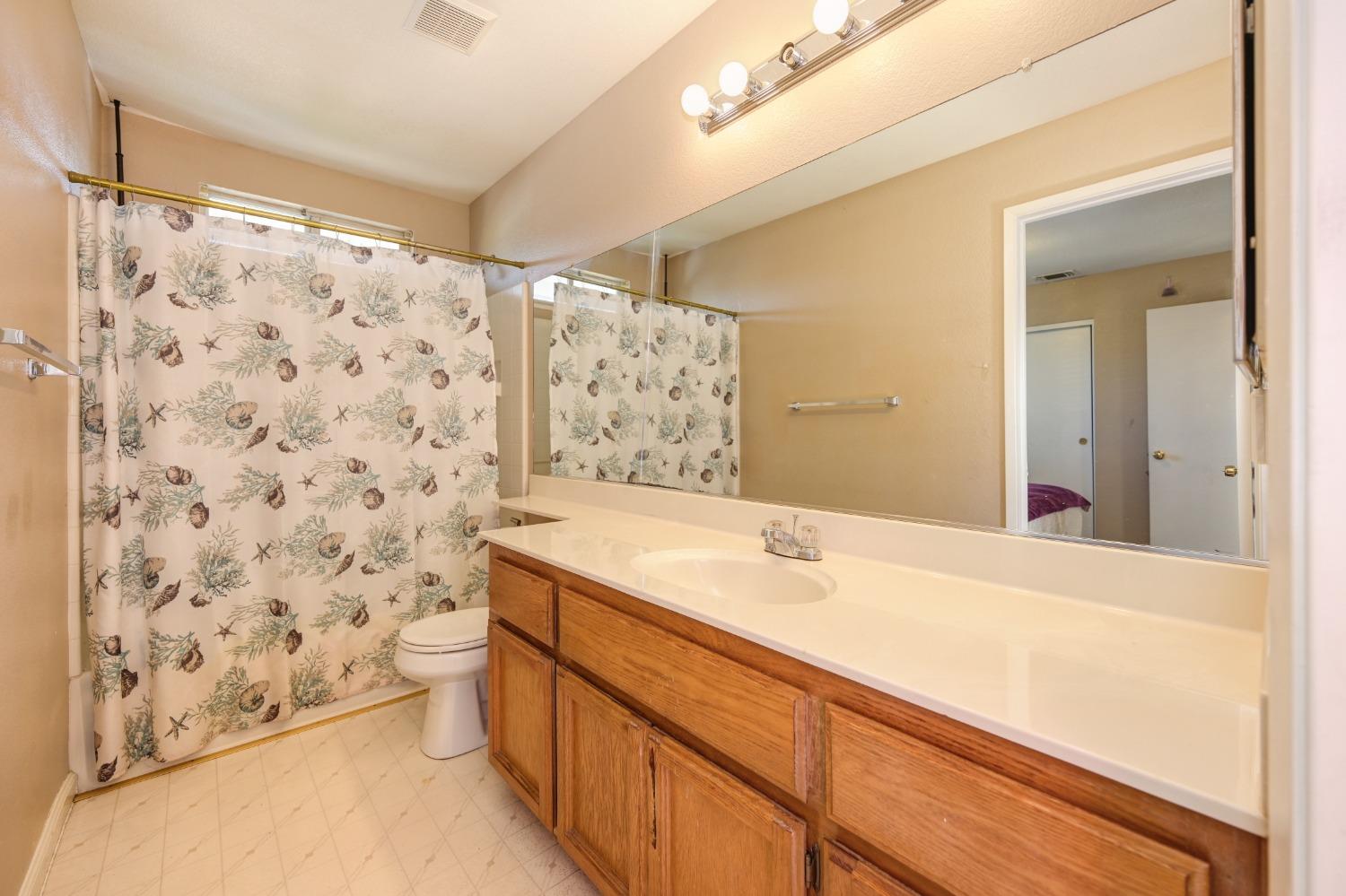 136 Creekside Circle