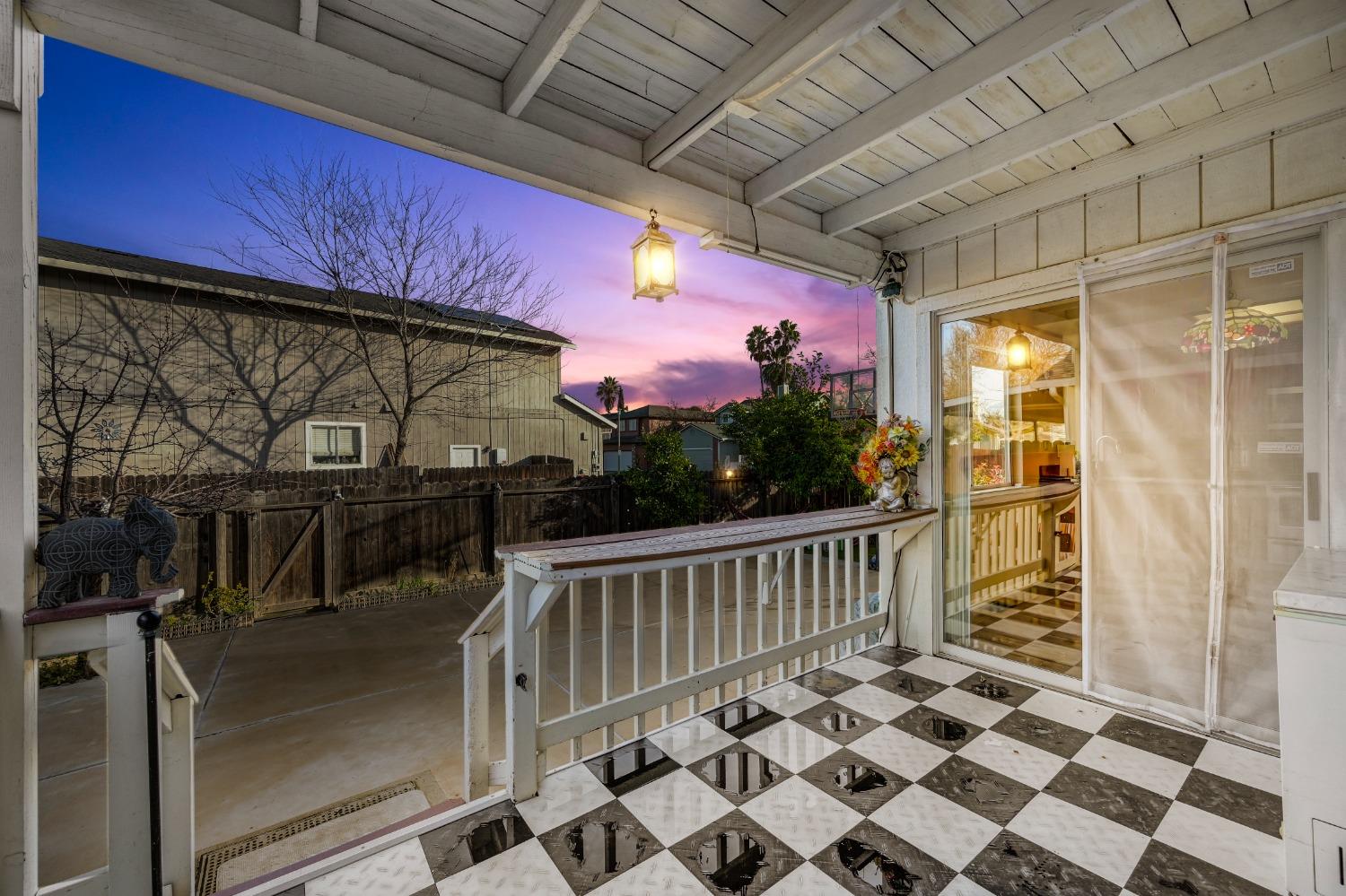 136 Creekside Circle