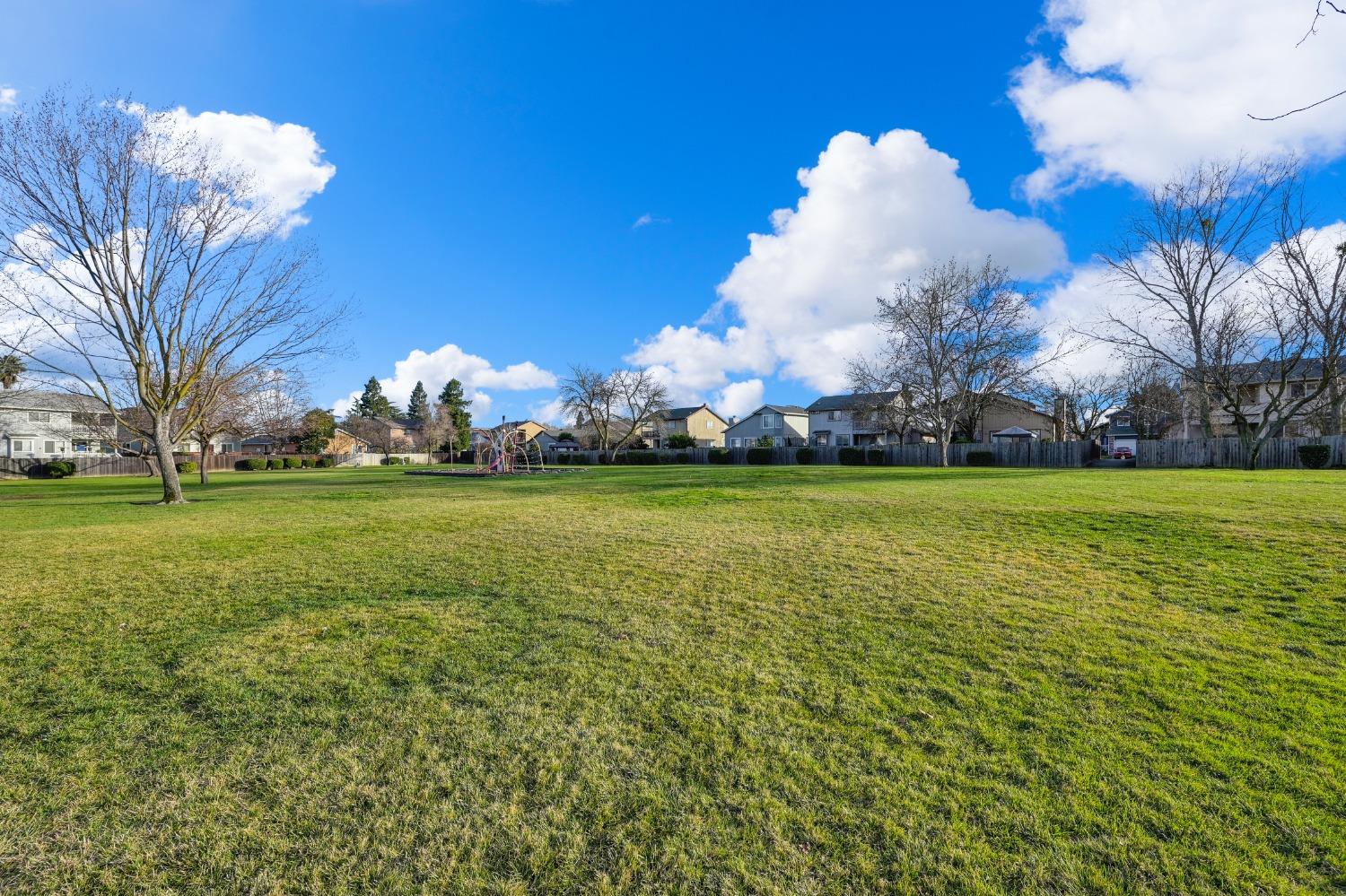 136 Creekside Circle