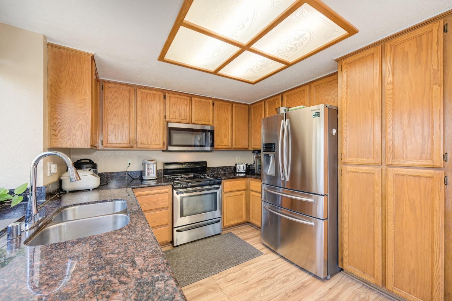 136 Creekside Circle
