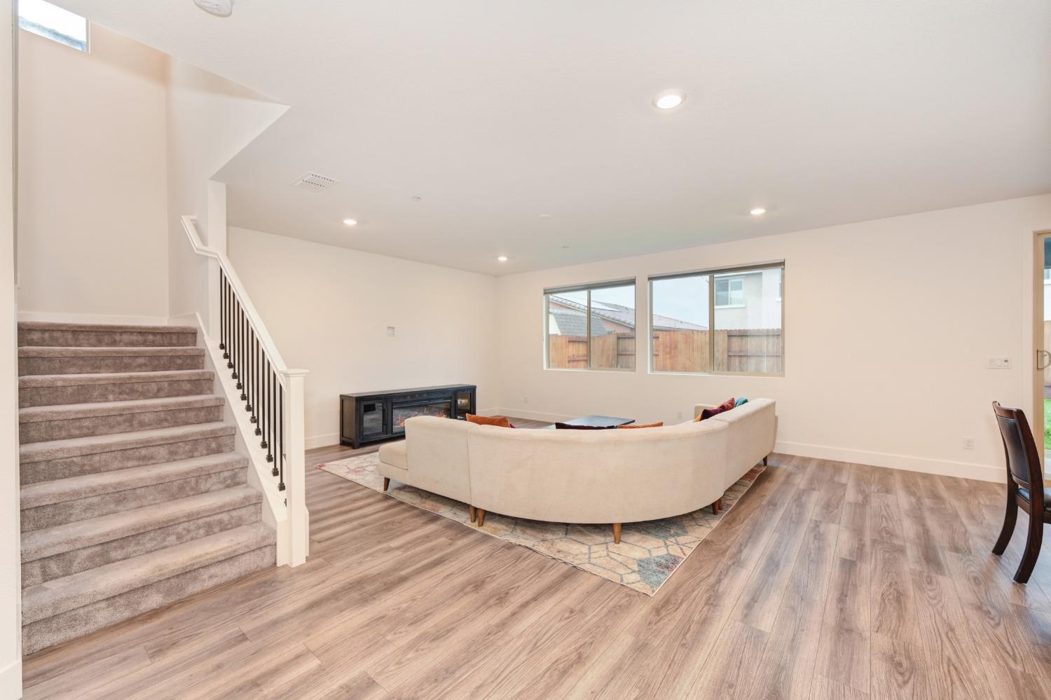 12778 Montbrook Way