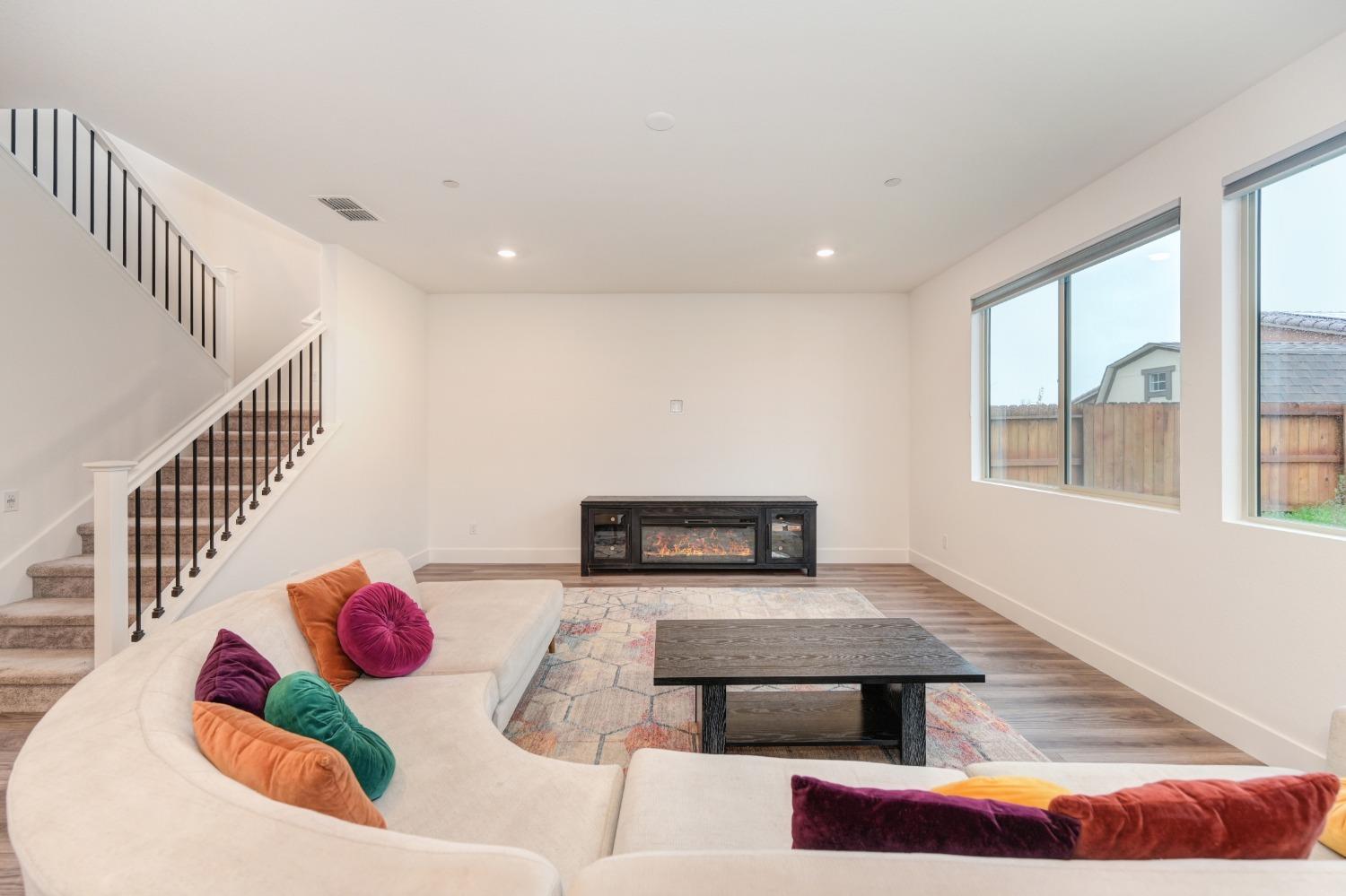 12778 Montbrook Way