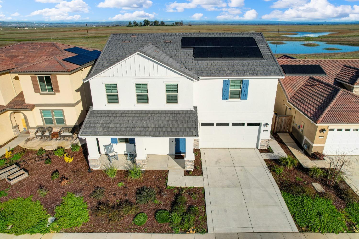 12889 Knightsbrook Avenue