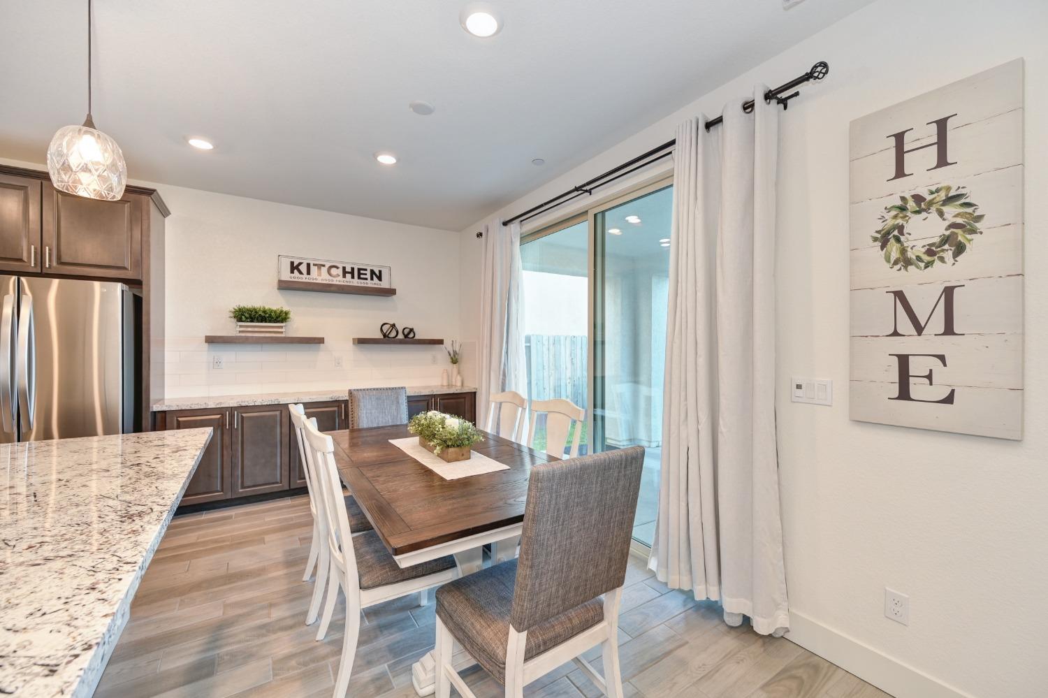 12889 Knightsbrook Avenue