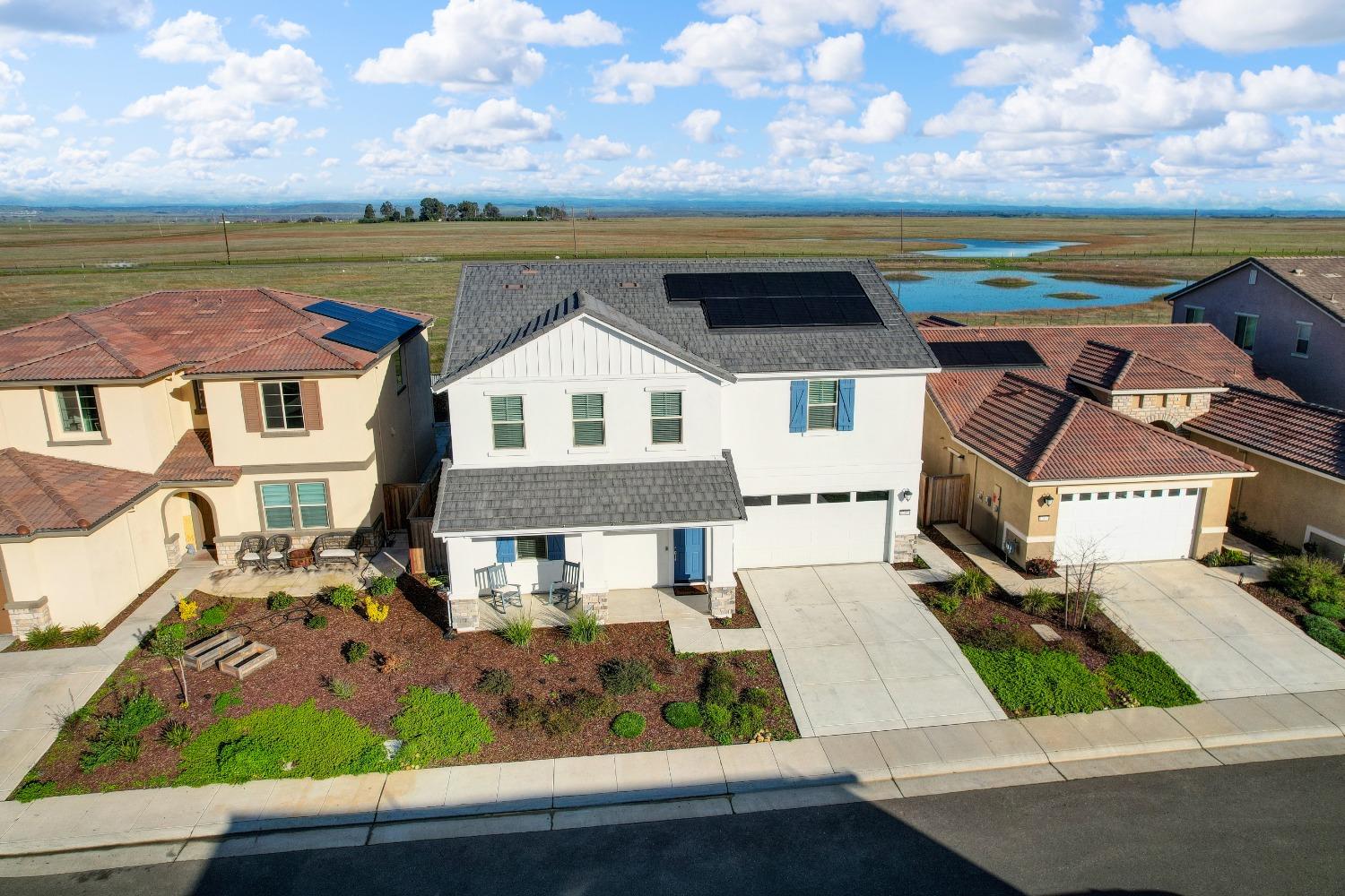 12889 Knightsbrook Avenue