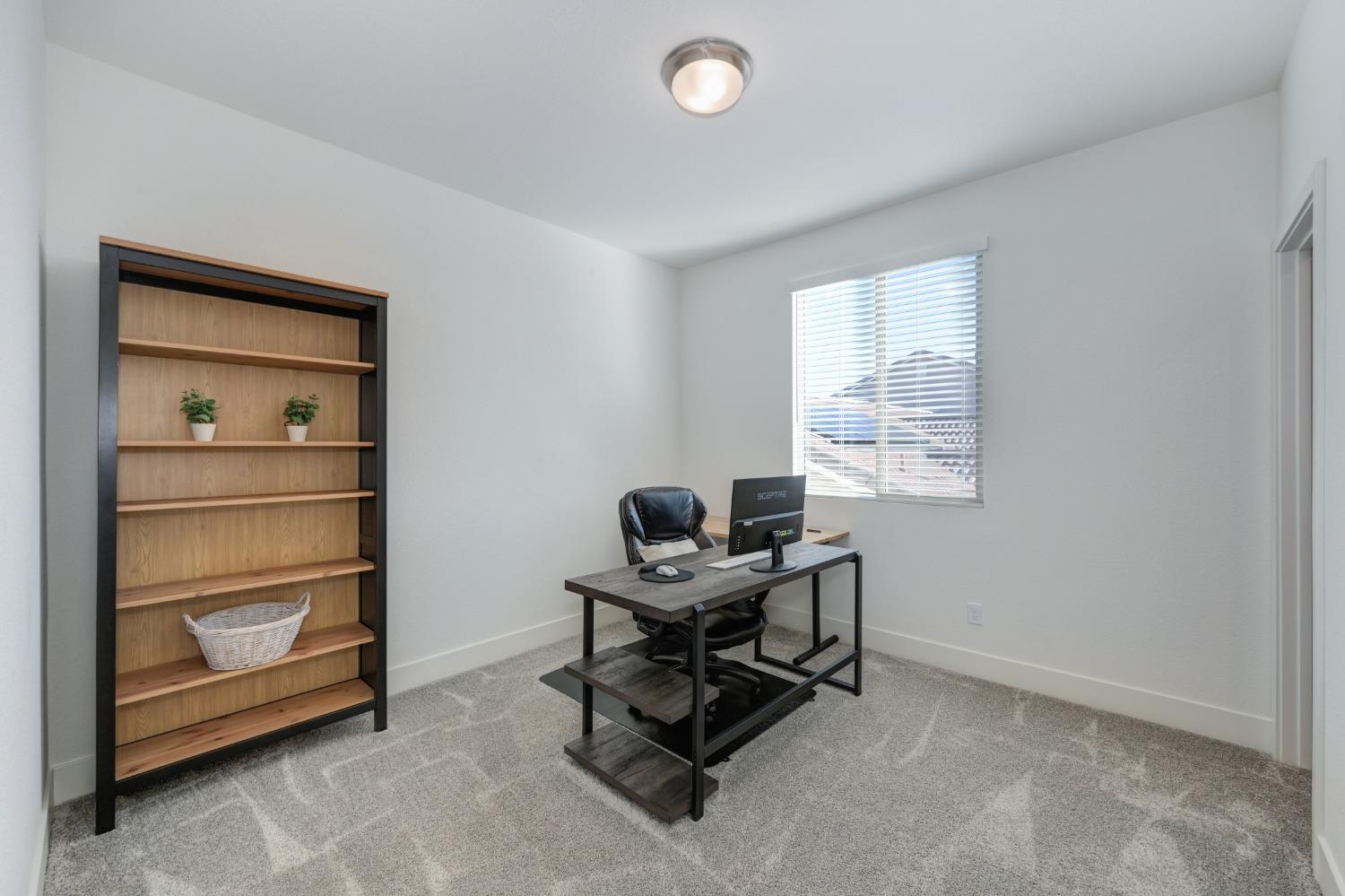 12889 Knightsbrook Avenue