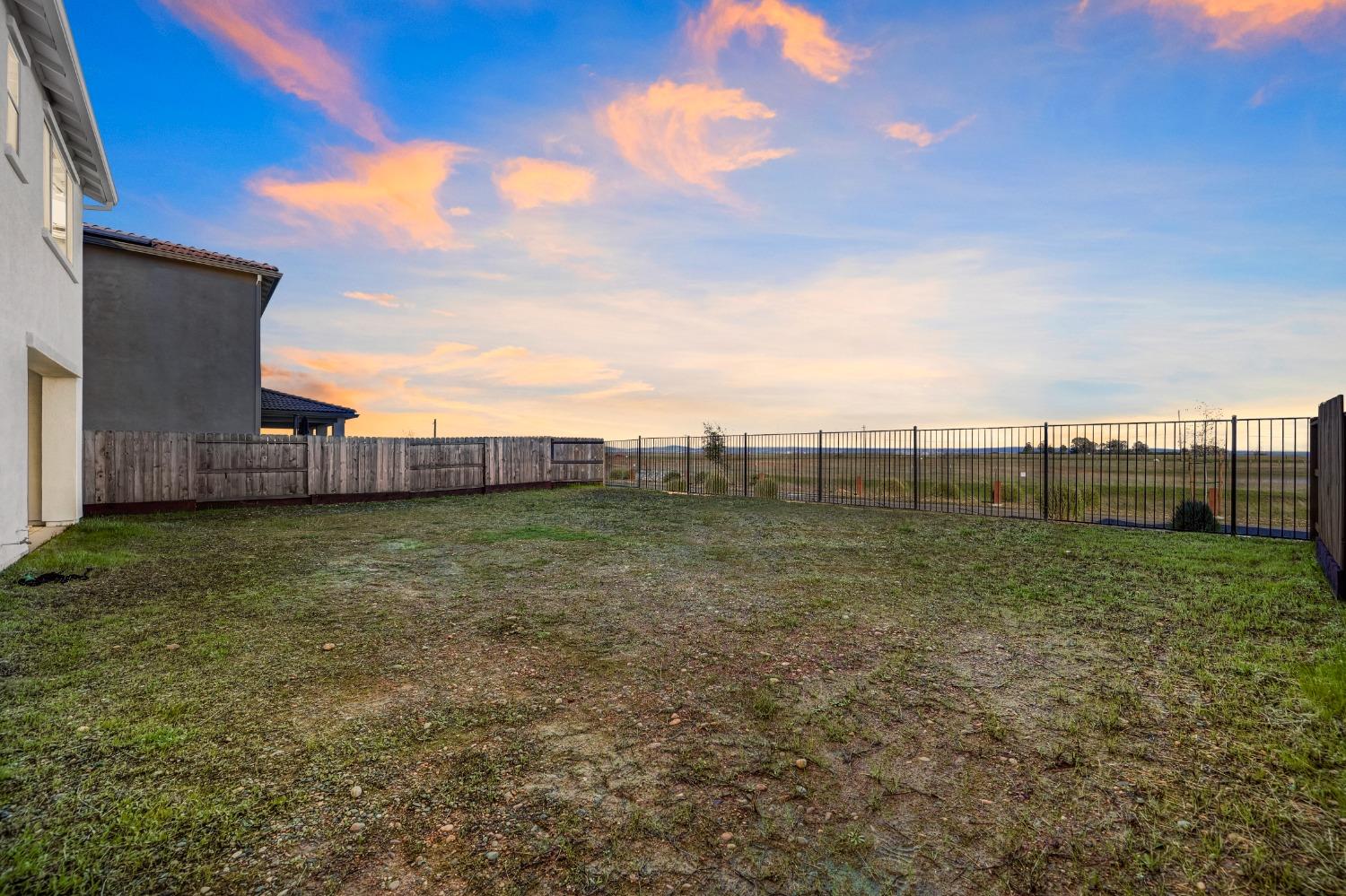 12889 Knightsbrook Avenue