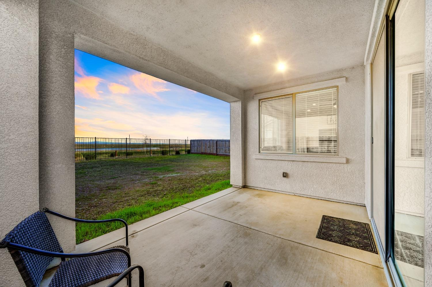 12889 Knightsbrook Avenue