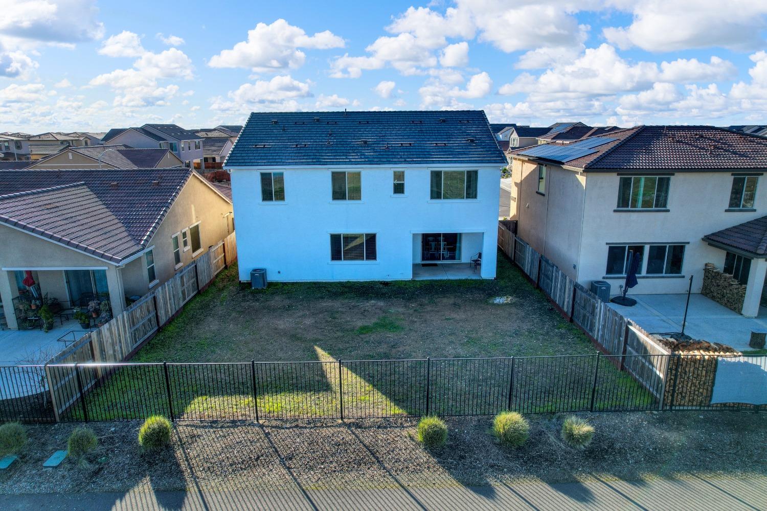 12889 Knightsbrook Avenue