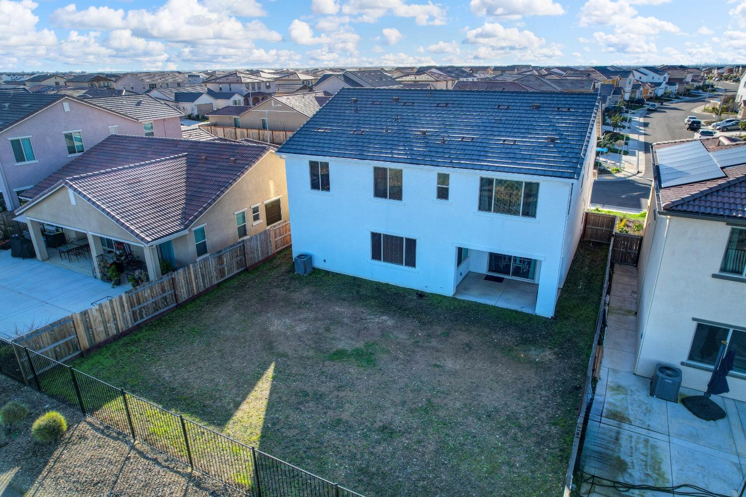 12889 Knightsbrook Avenue