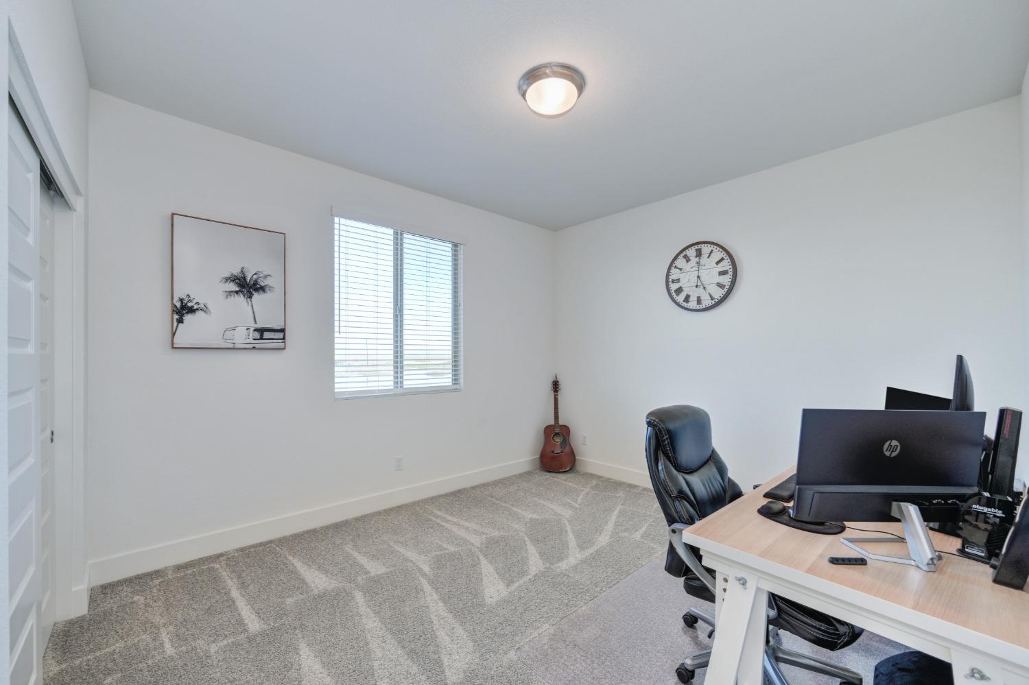 12889 Knightsbrook Avenue