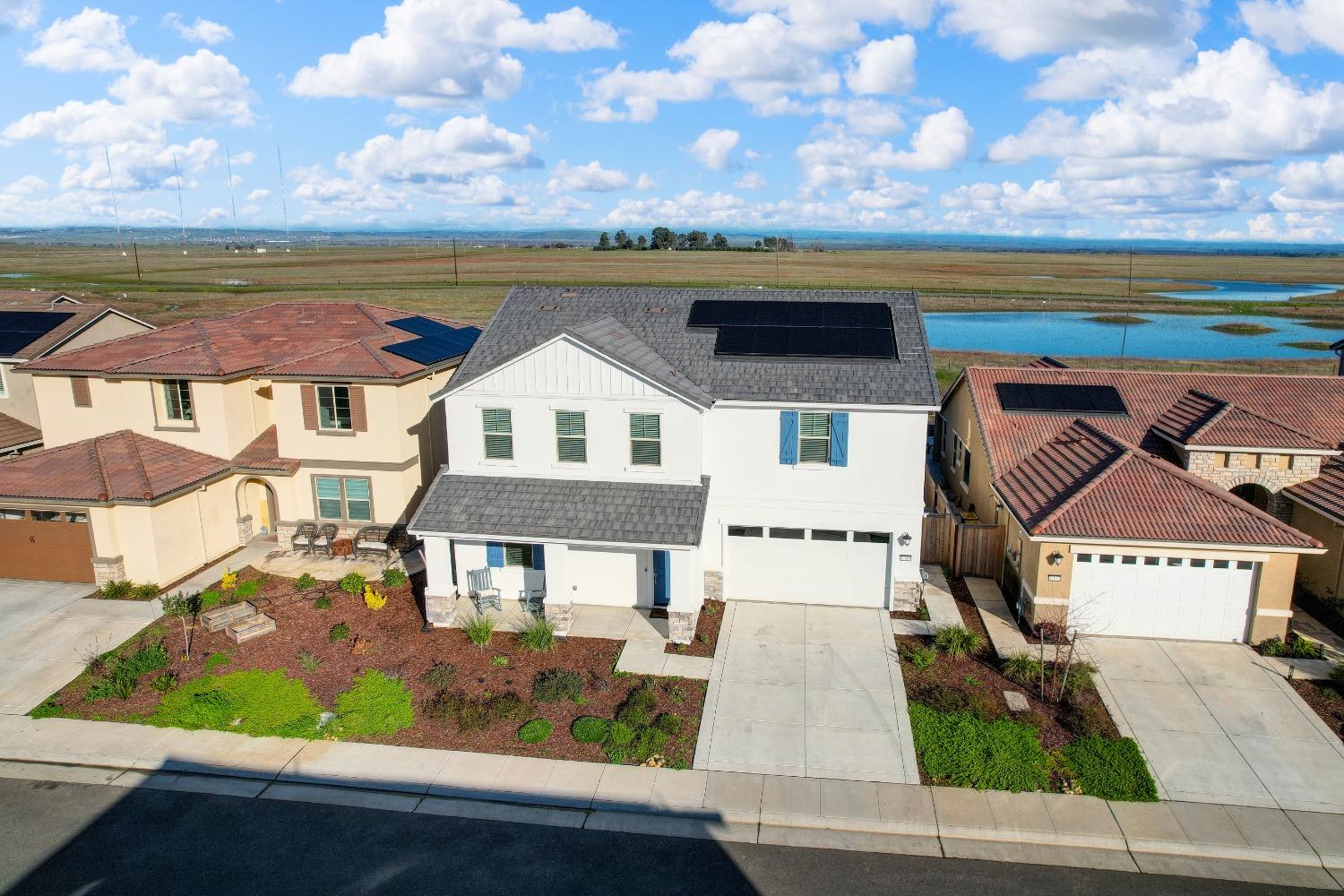 12889 Knightsbrook Avenue