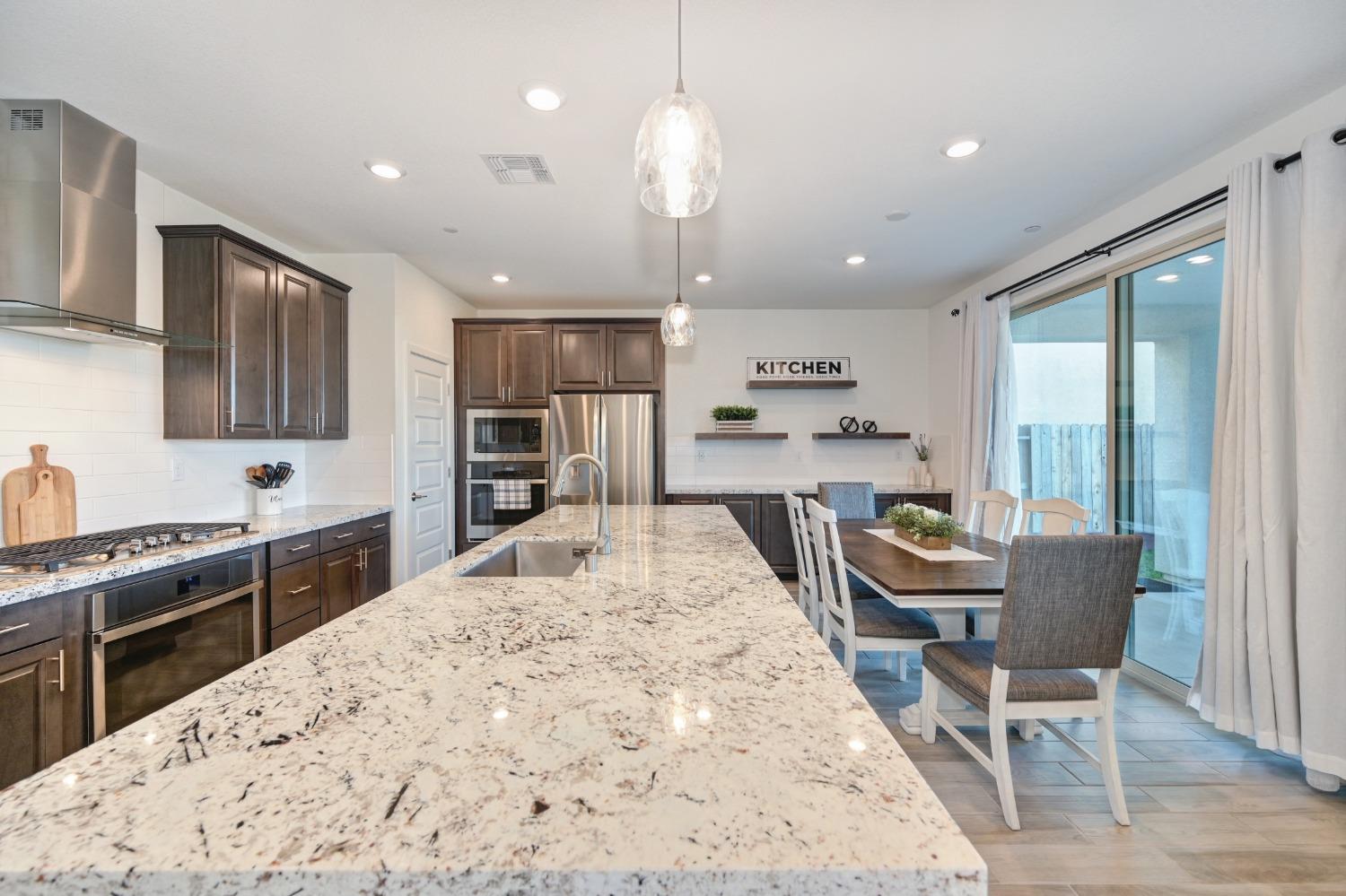 12889 Knightsbrook Avenue