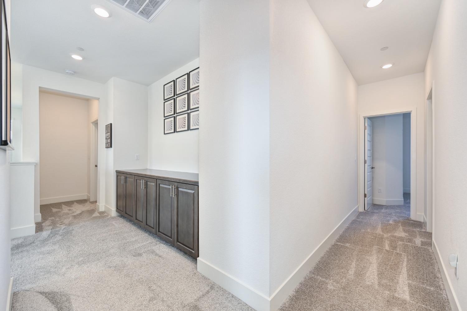 12889 Knightsbrook Avenue