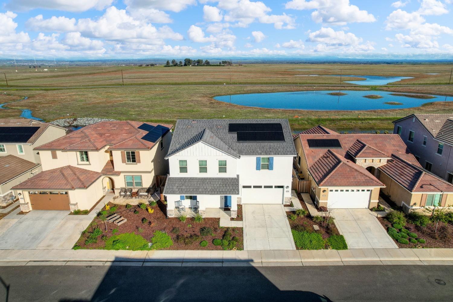 12889 Knightsbrook Avenue