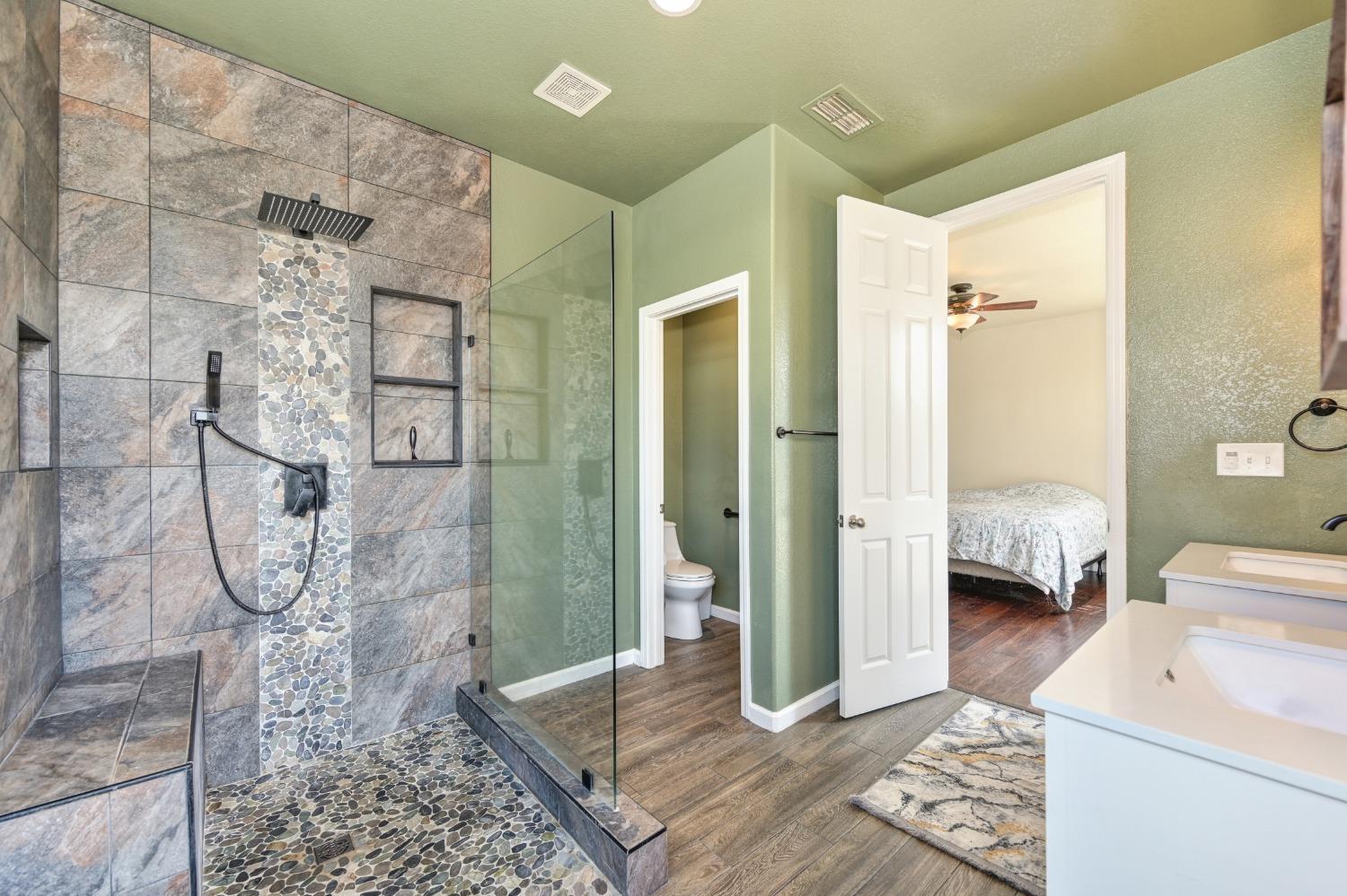 12409 Pawcatuck Way