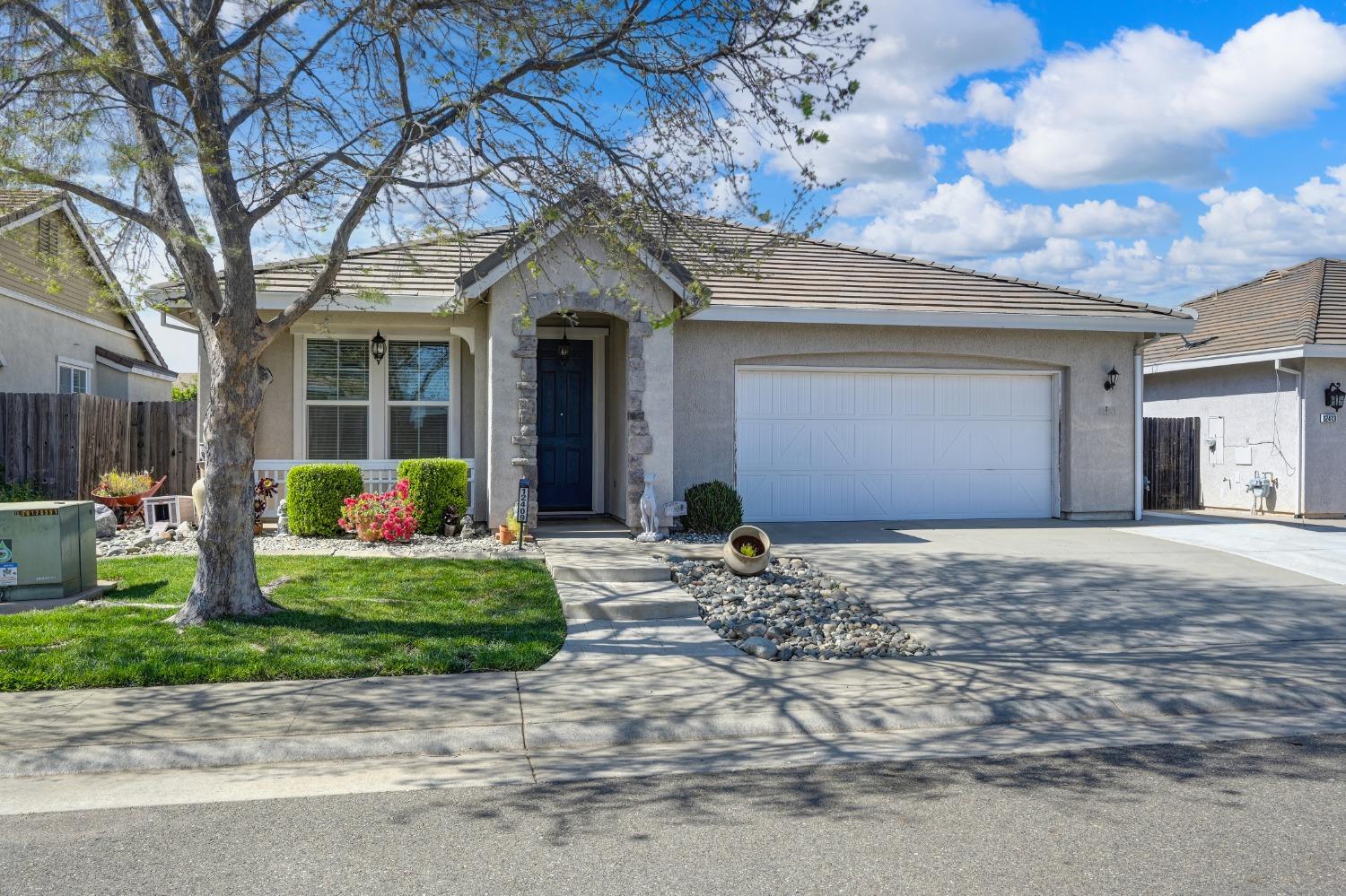 12409 Pawcatuck Way