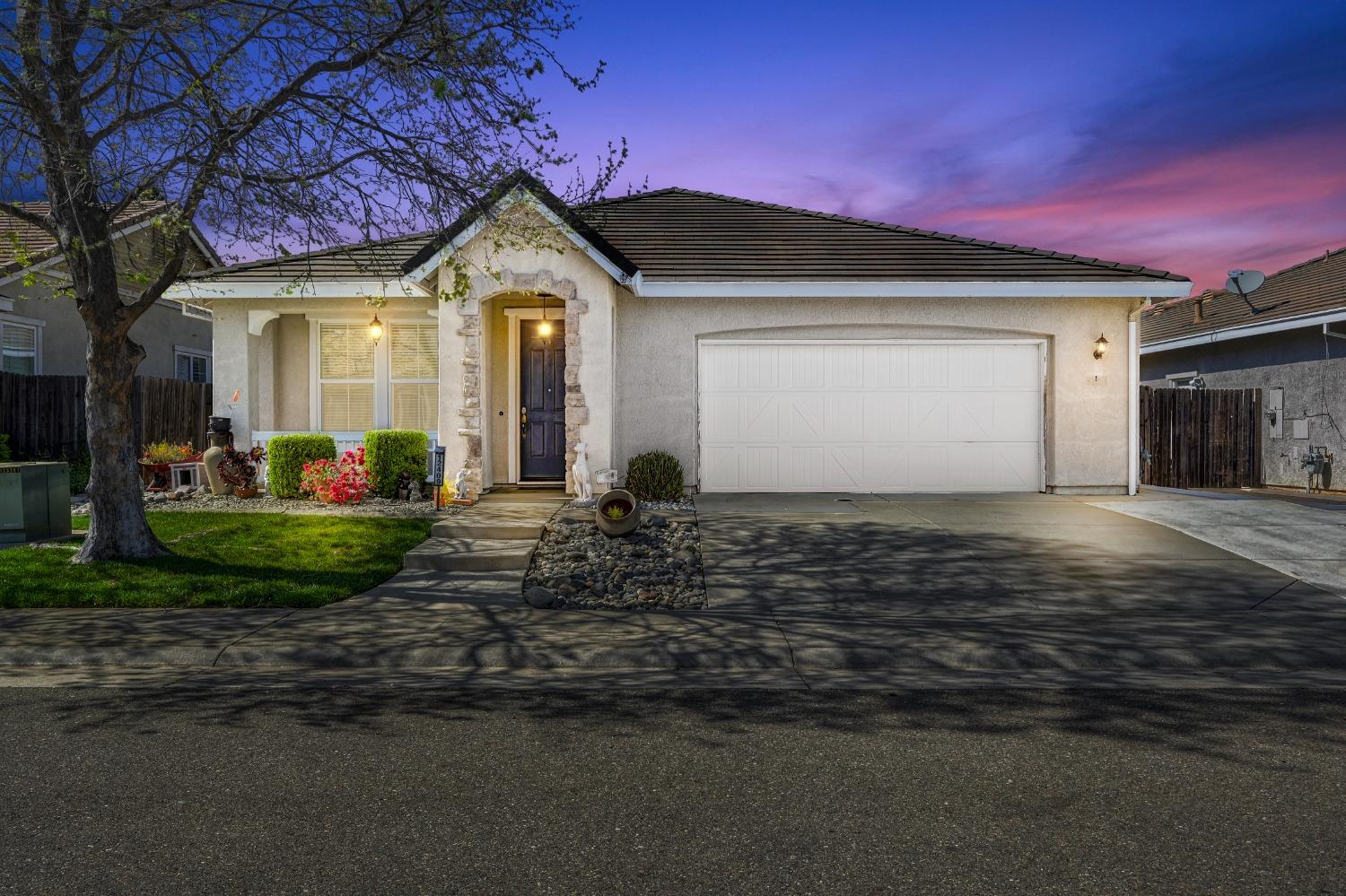 12409 Pawcatuck Way