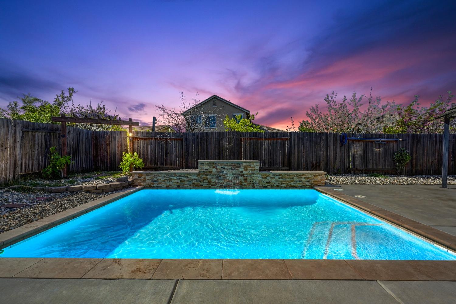 12409 Pawcatuck Way